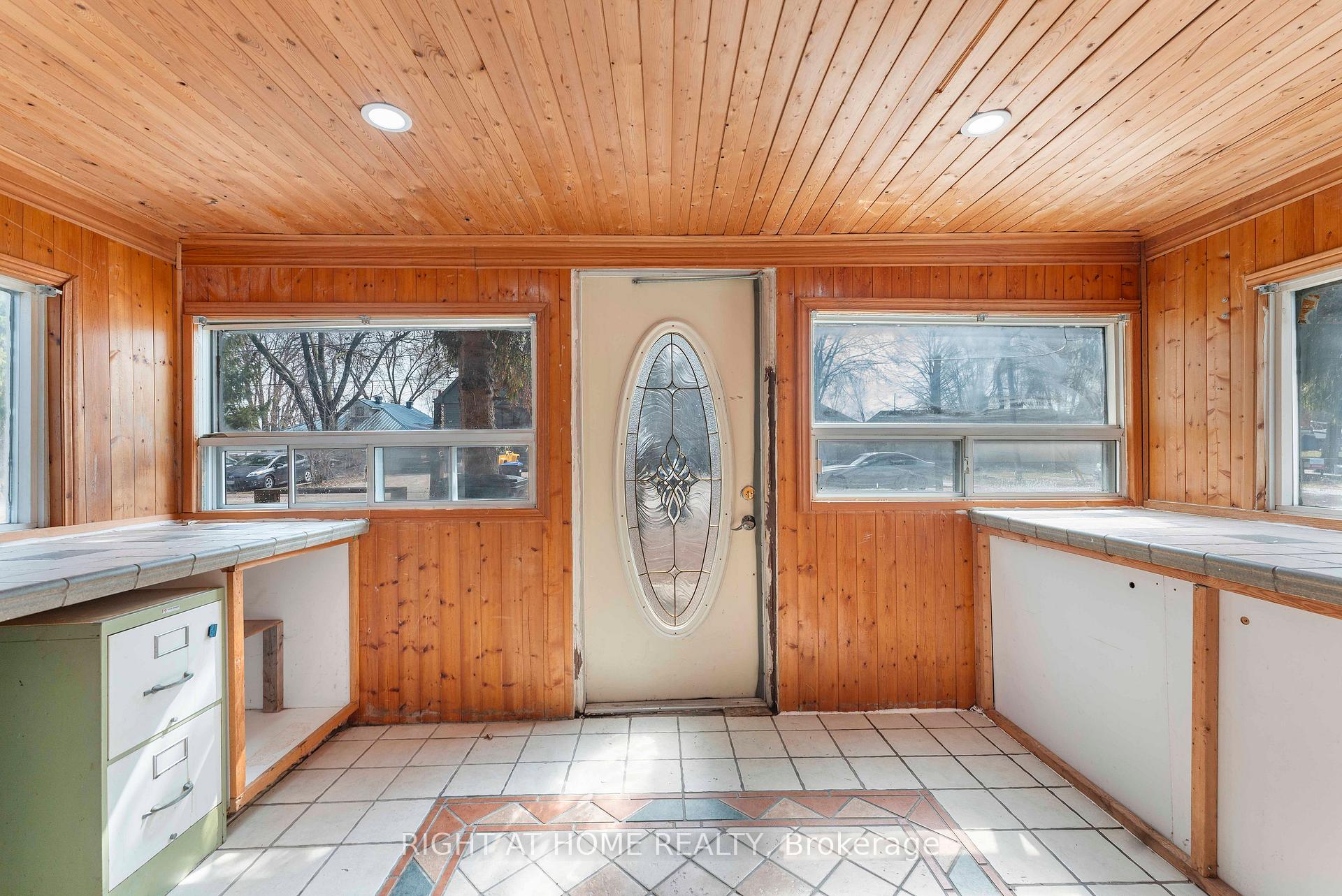 260 Beach Road, Innisfil — photo 5 of 5