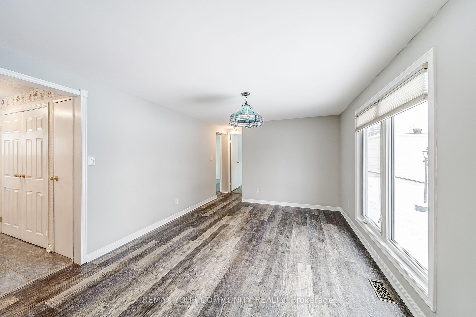 20 Geneva Court, Georgina — photo 5 of 5