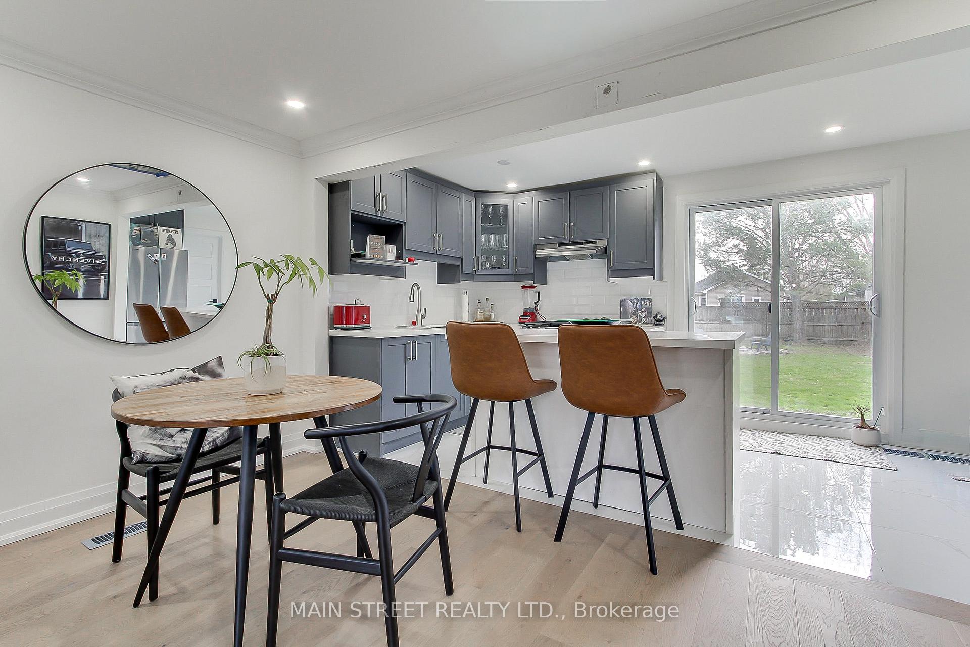 127 Woodfield Drive N, Georgina — photo 5 of 5