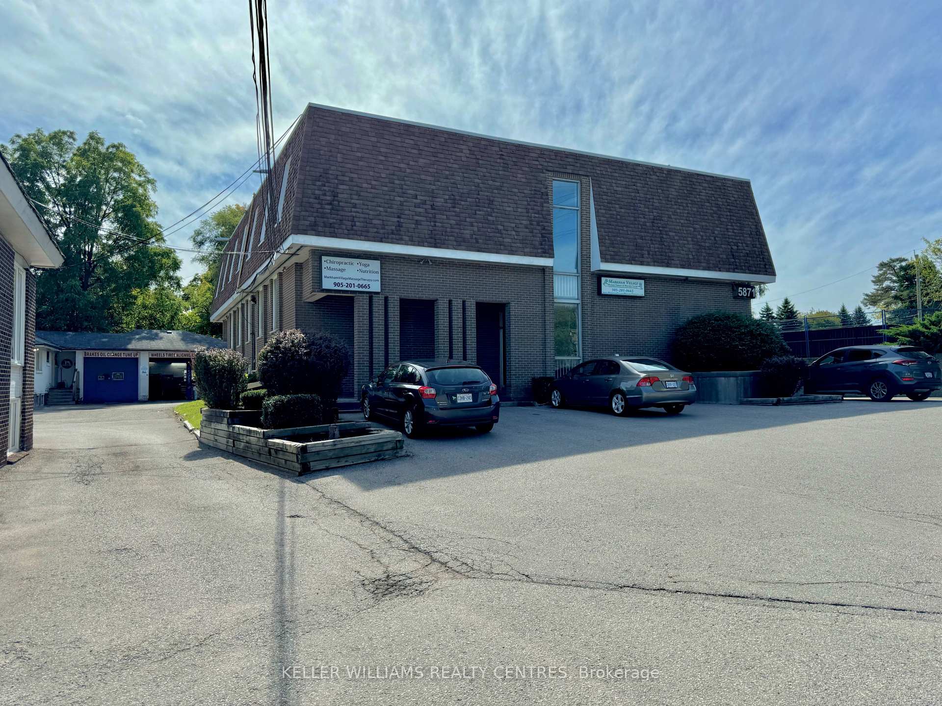 5871 Highway 7 Road E 201, Markham, ON L3P 1A3