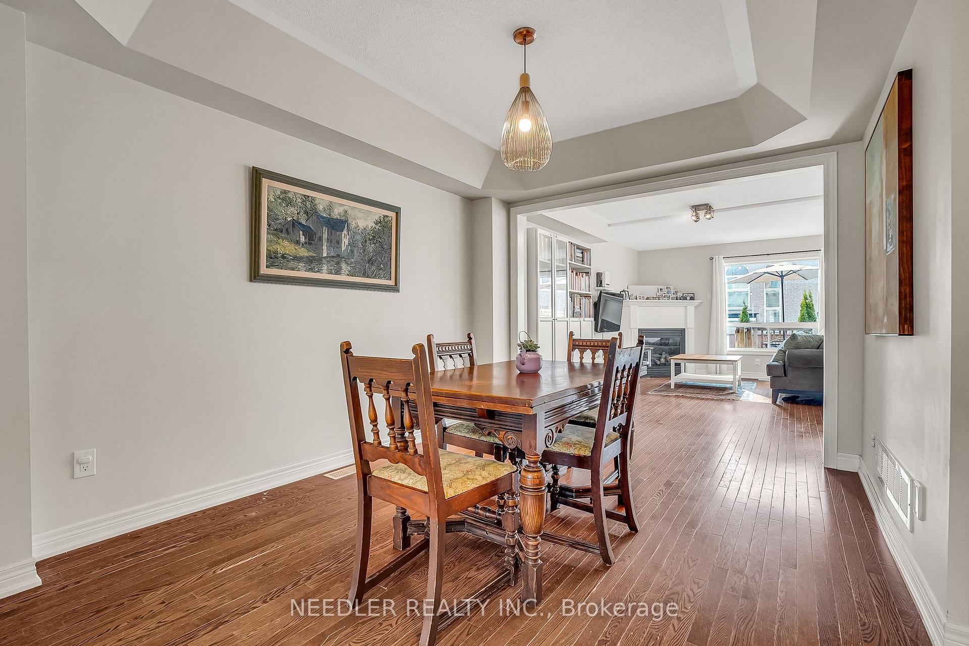 36 Wyndham Circle, Georgina — photo 3 of 5