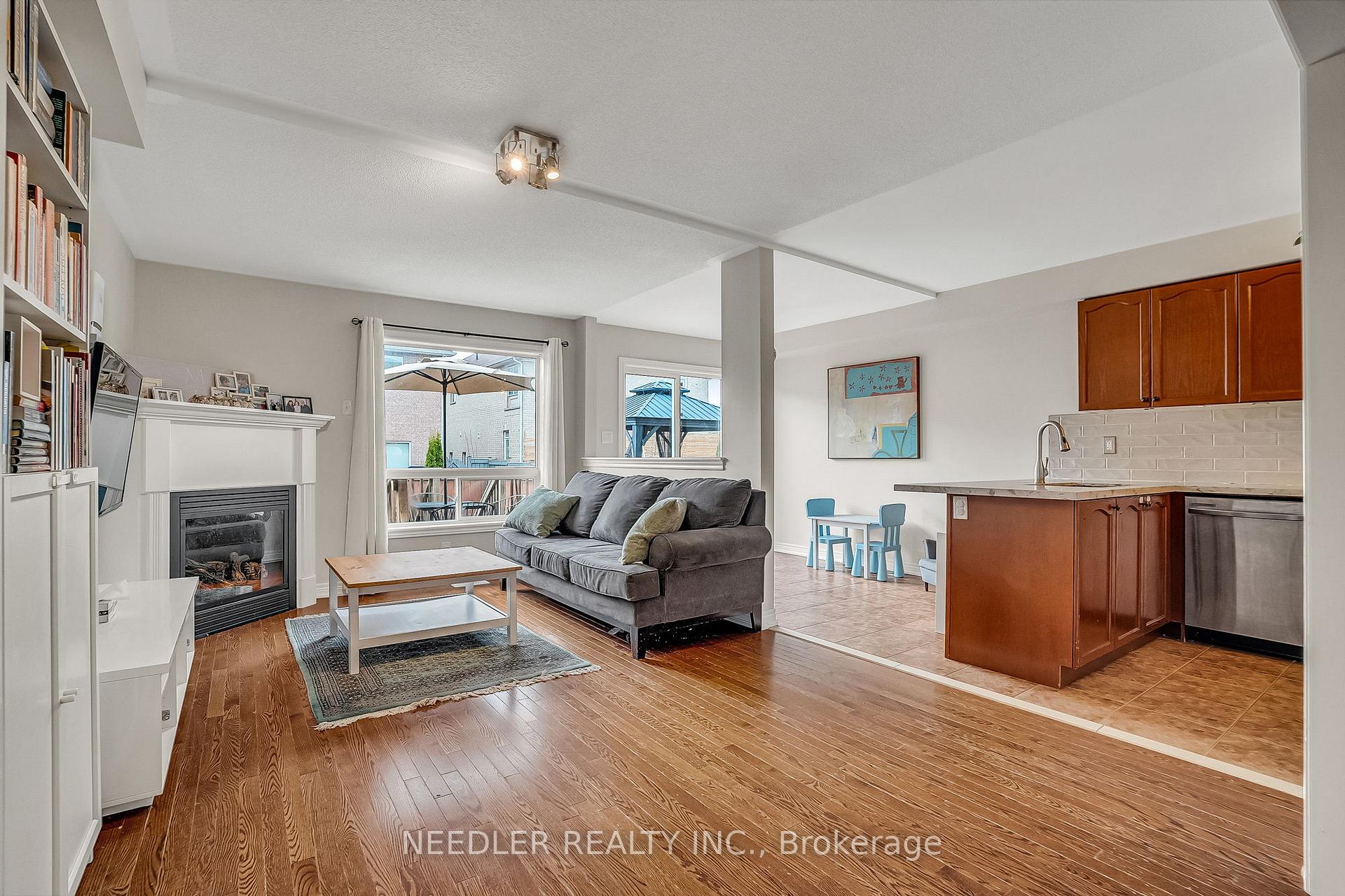 36 Wyndham Circle, Georgina — photo 5 of 5