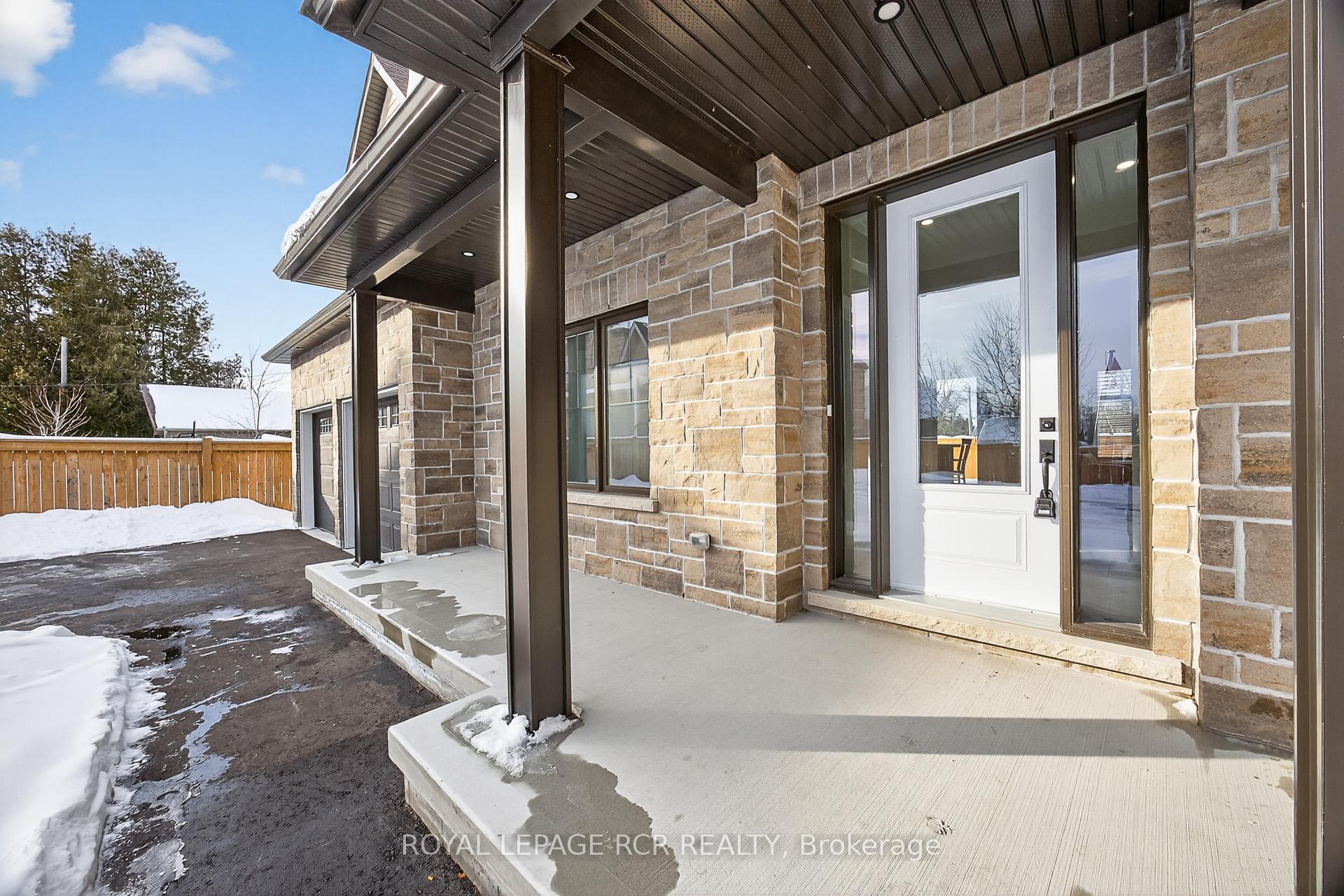 28 St. George Street, Georgina — photo 5 of 5