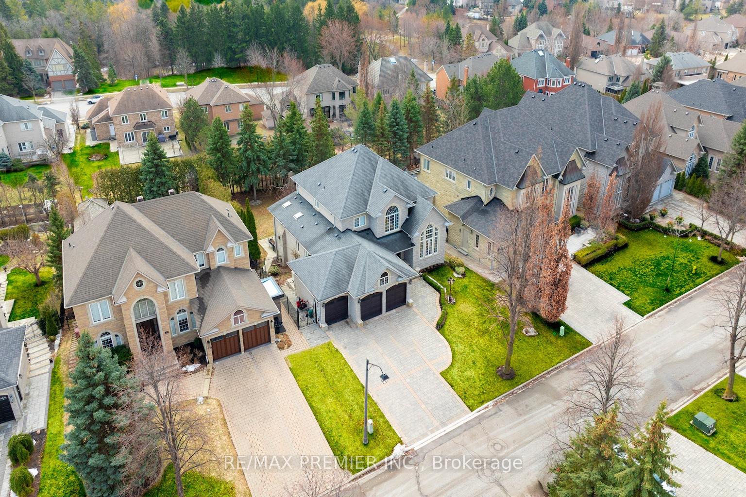 85 Gregory Scott Drive, Vaughan, ON L4H 1K7