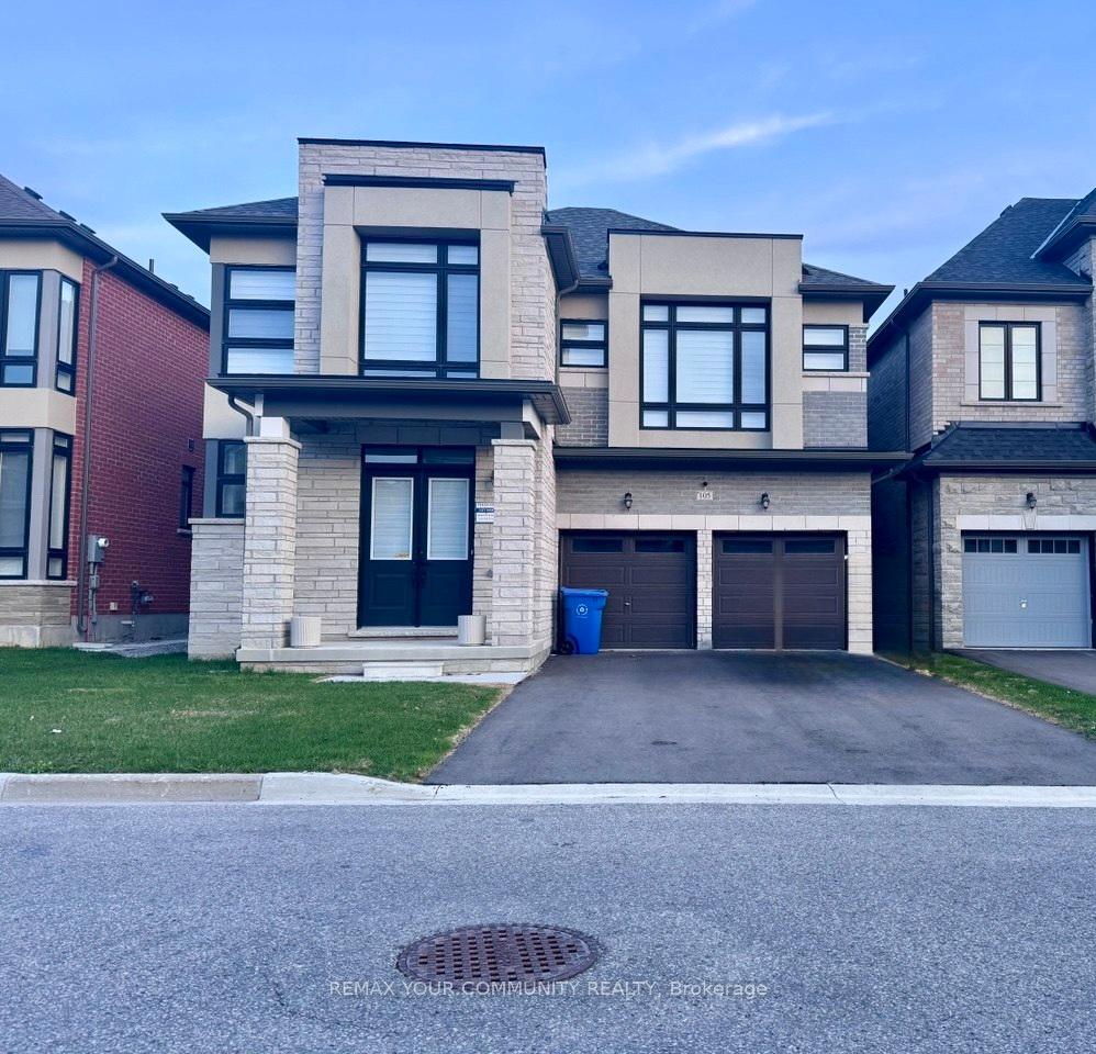 105 Halldorson Avenue, Aurora, ON L4G 7B6