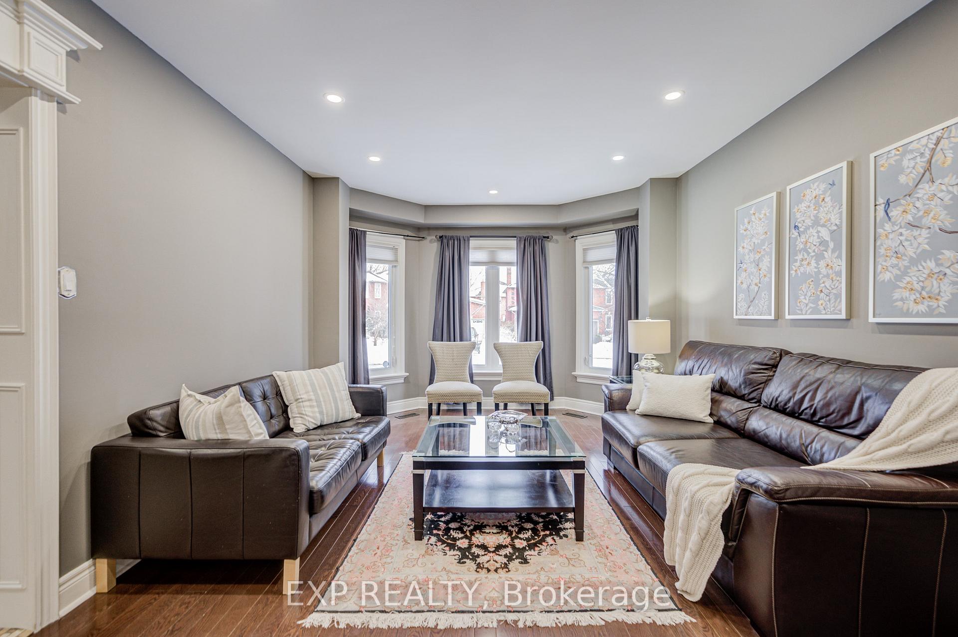 372 Greenock Drive, Vaughan, ON L6A 1M5