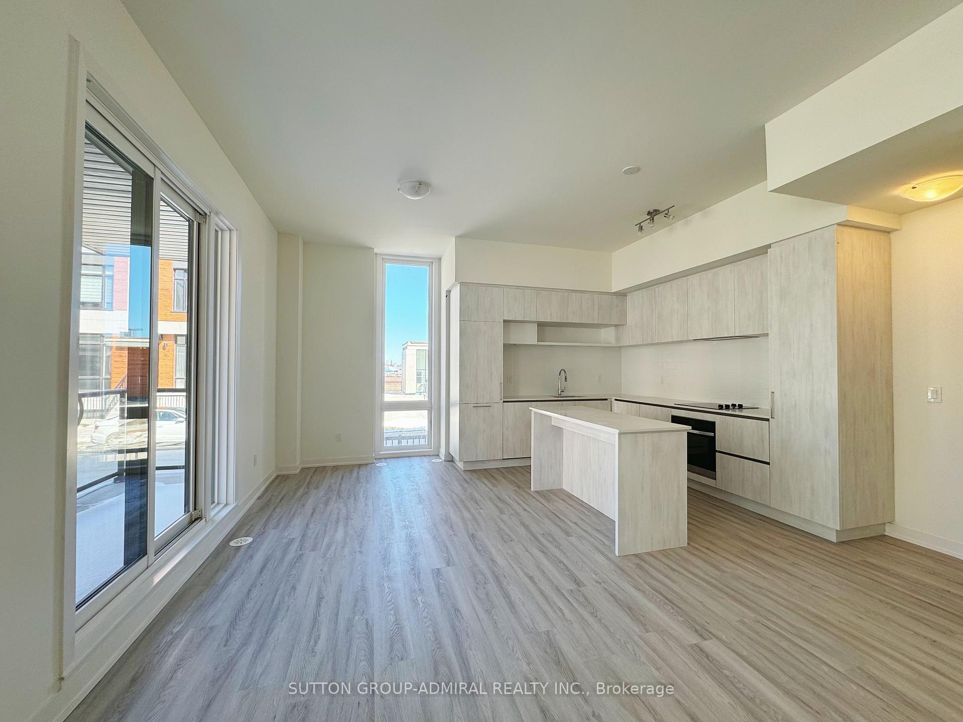 15 David Eyer Road 1412, Richmond Hill, ON L4S 0N2