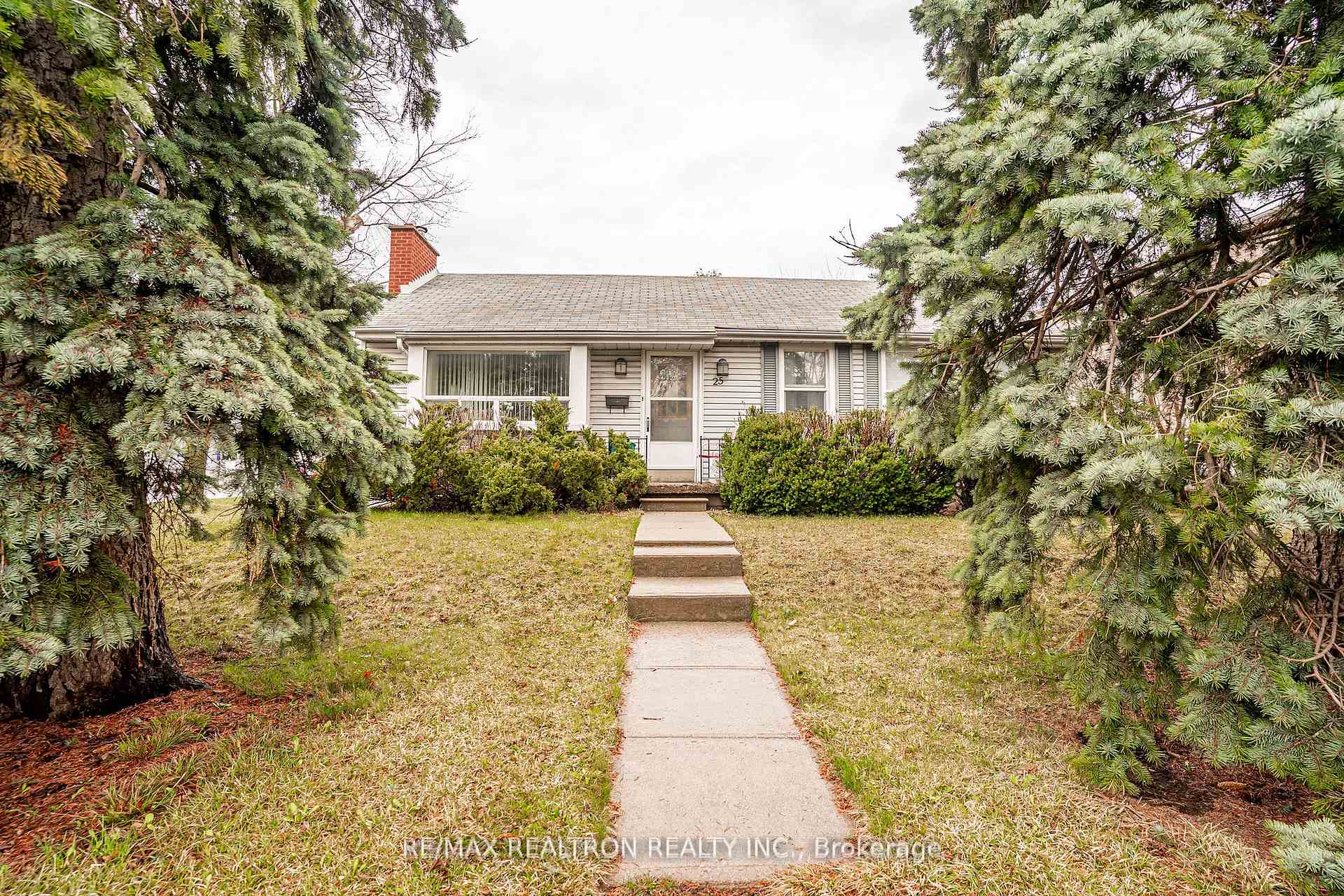 25 Harding Boulevard, Richmond Hill, ON L4C 1S7