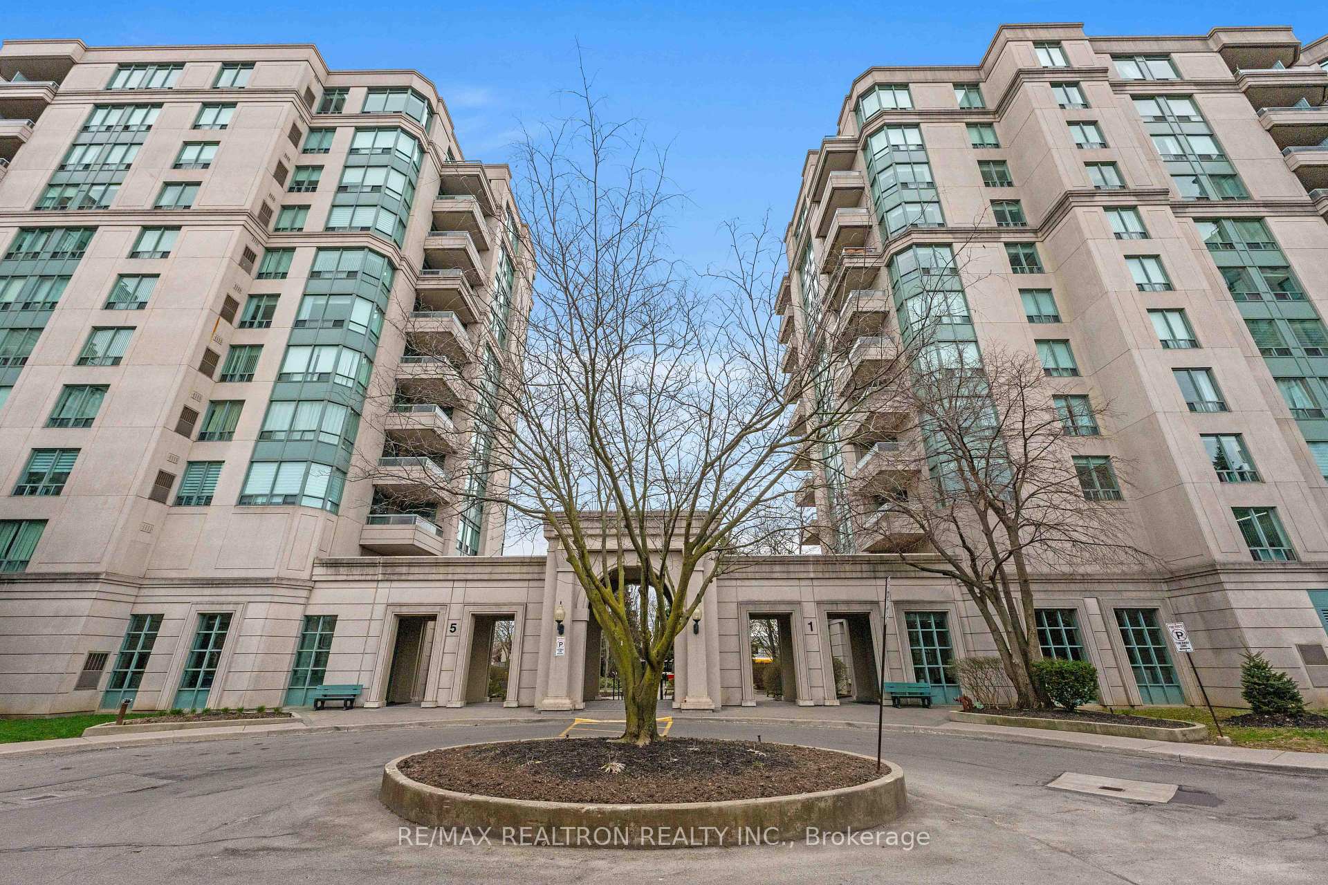 5 Emerald Lane 605, Vaughan, ON L4J 8P7