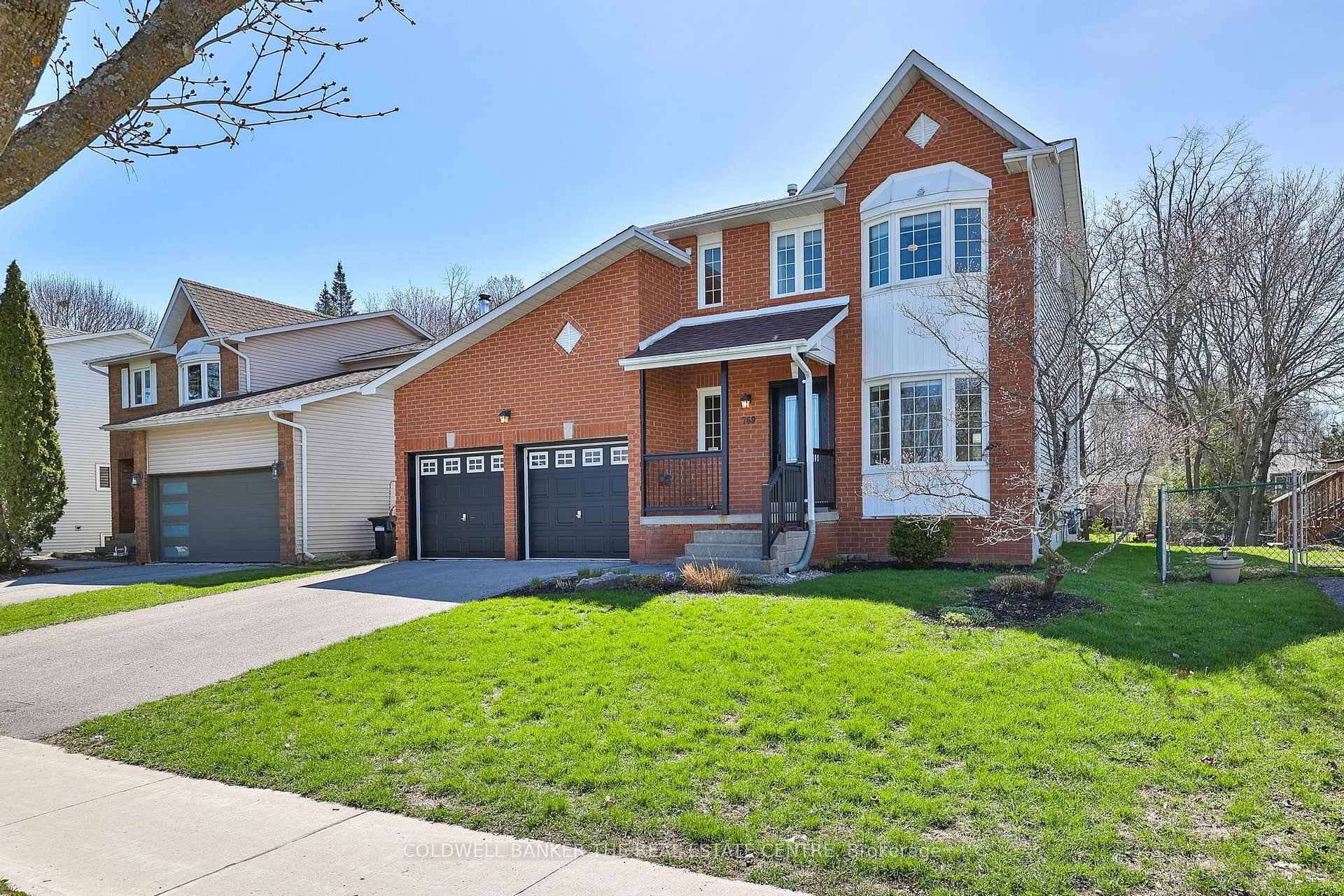 769 Candaras Street, Innisfil, ON L9S 2H1