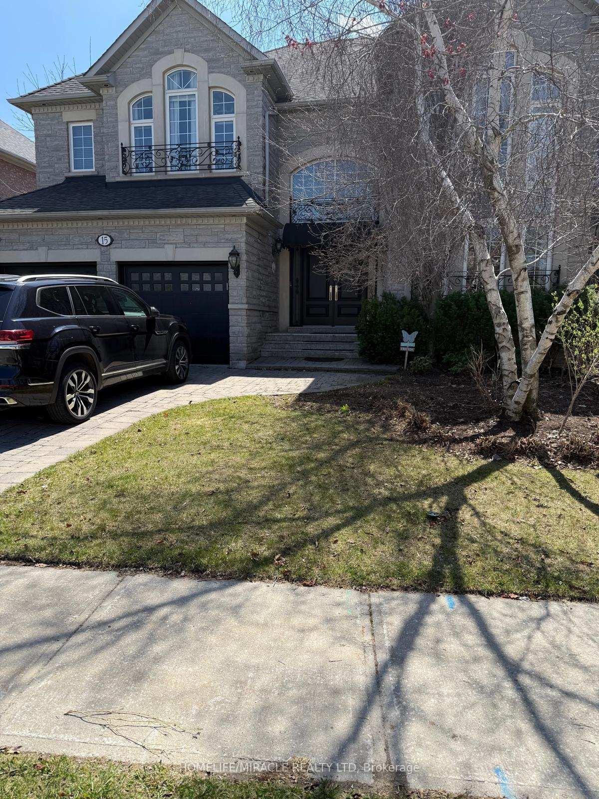 15 Village Green Drive, Vaughan, ON L4L 9N9