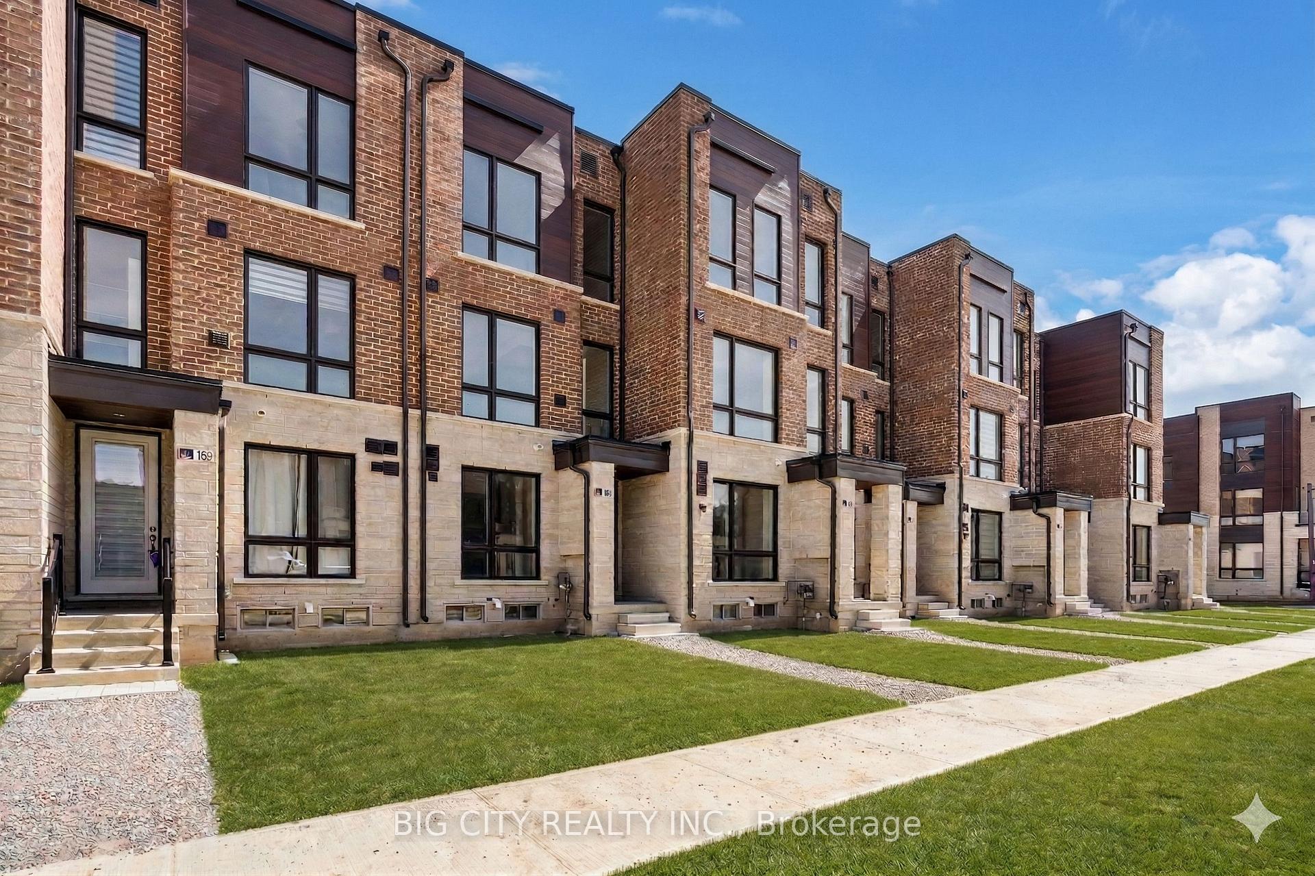 101 Stauffer Crescent, Markham, ON L6B 1R1