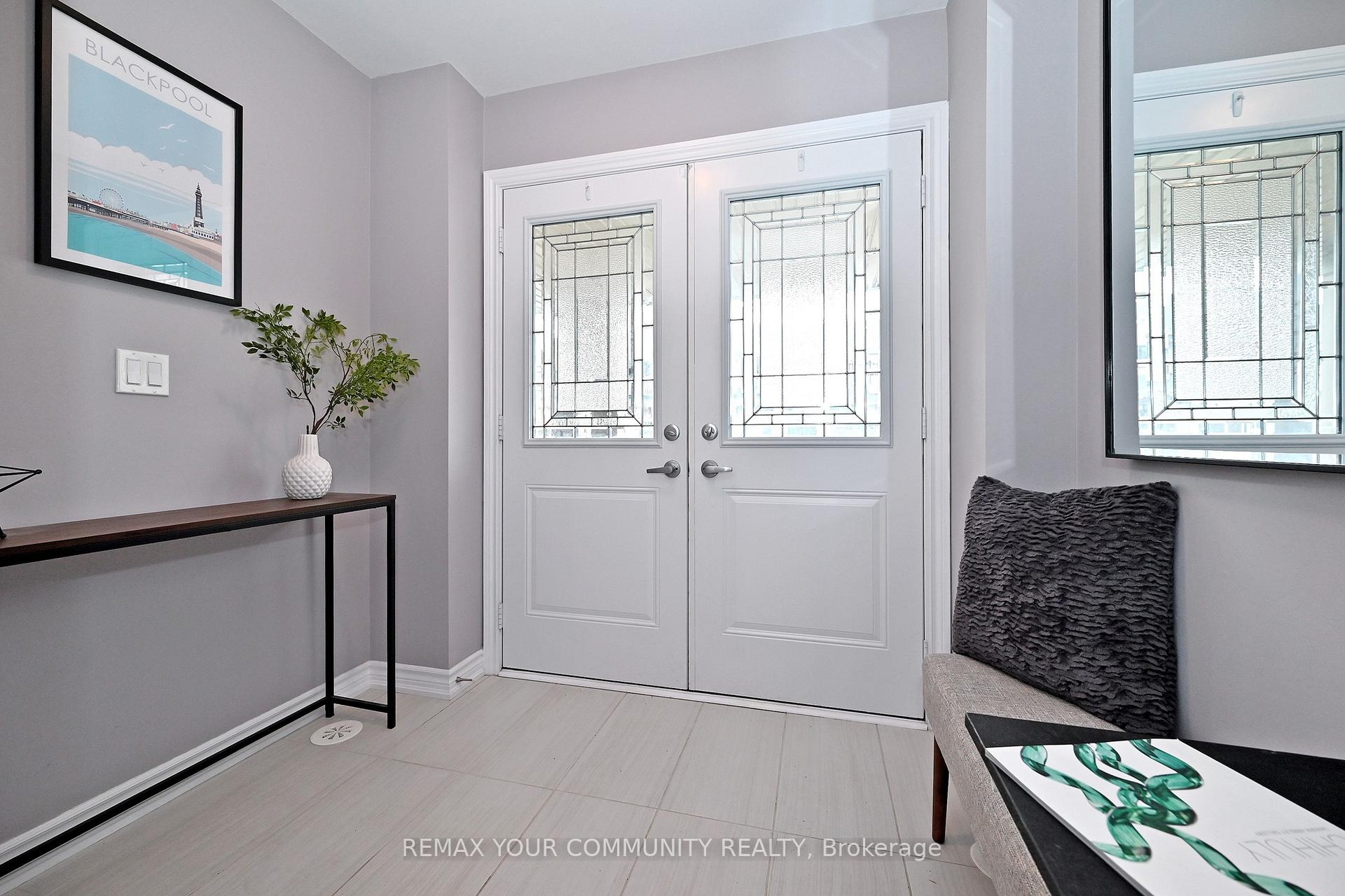 39 Blackpool Lane, East Gwillimbury — photo 4 of 5