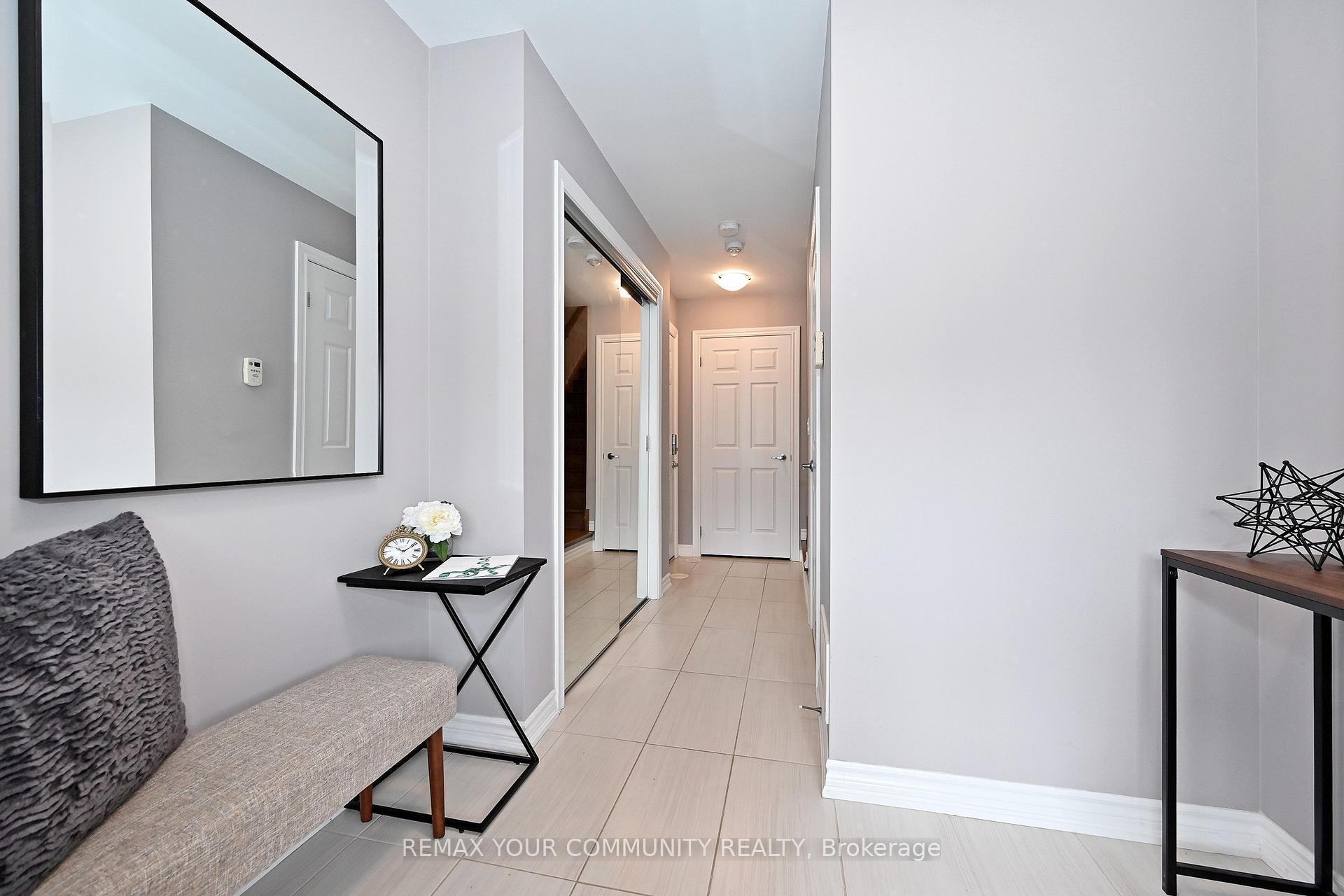 39 Blackpool Lane, East Gwillimbury — photo 5 of 5