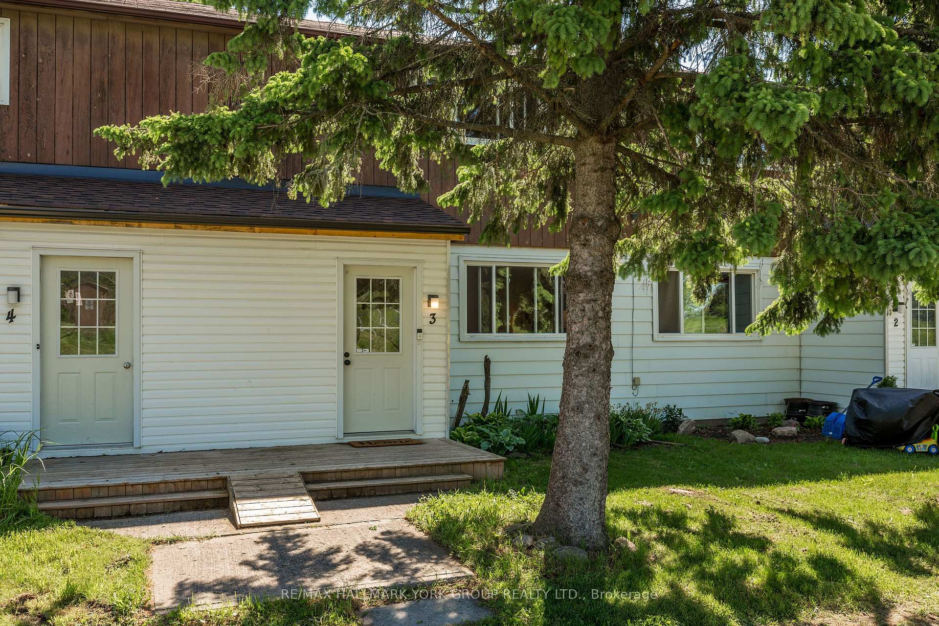 3170 15th Side Road 3, King, ON L7B 1A3