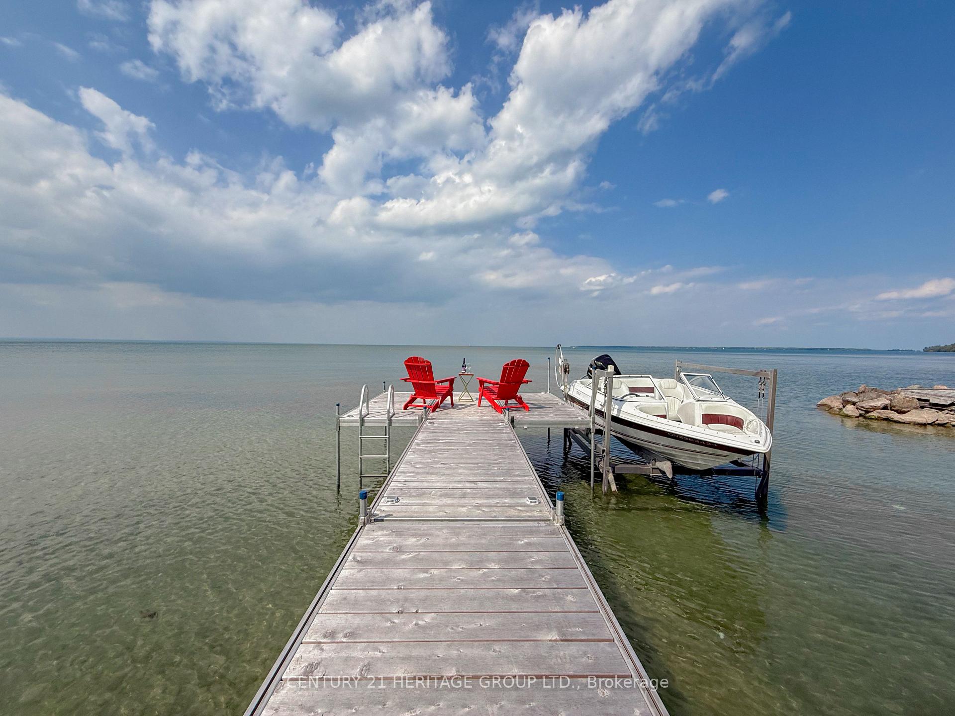 110 Hedge Road, Georgina, ON L0E 1R0