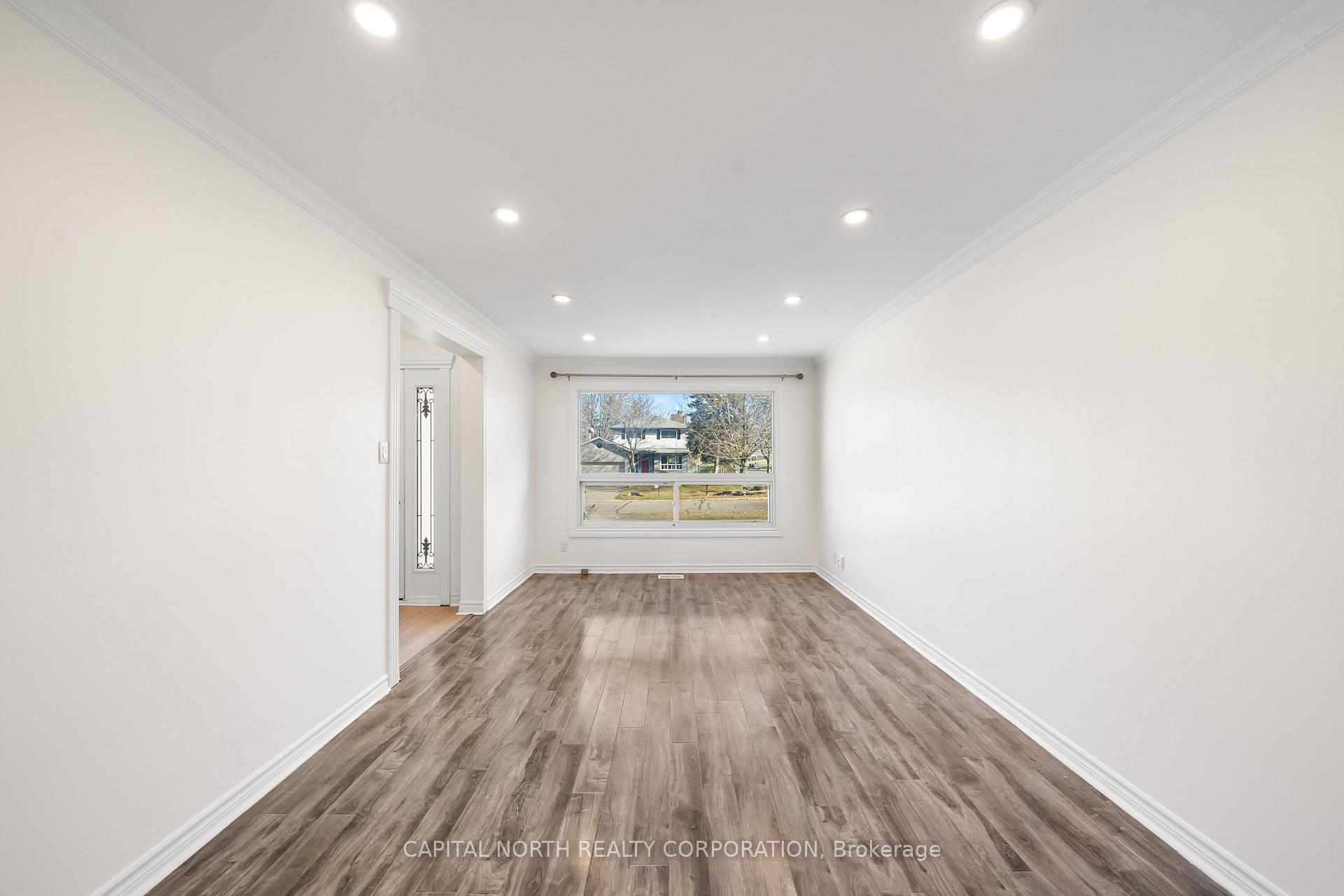 2 Windover Drive, Georgina — photo 3 of 5