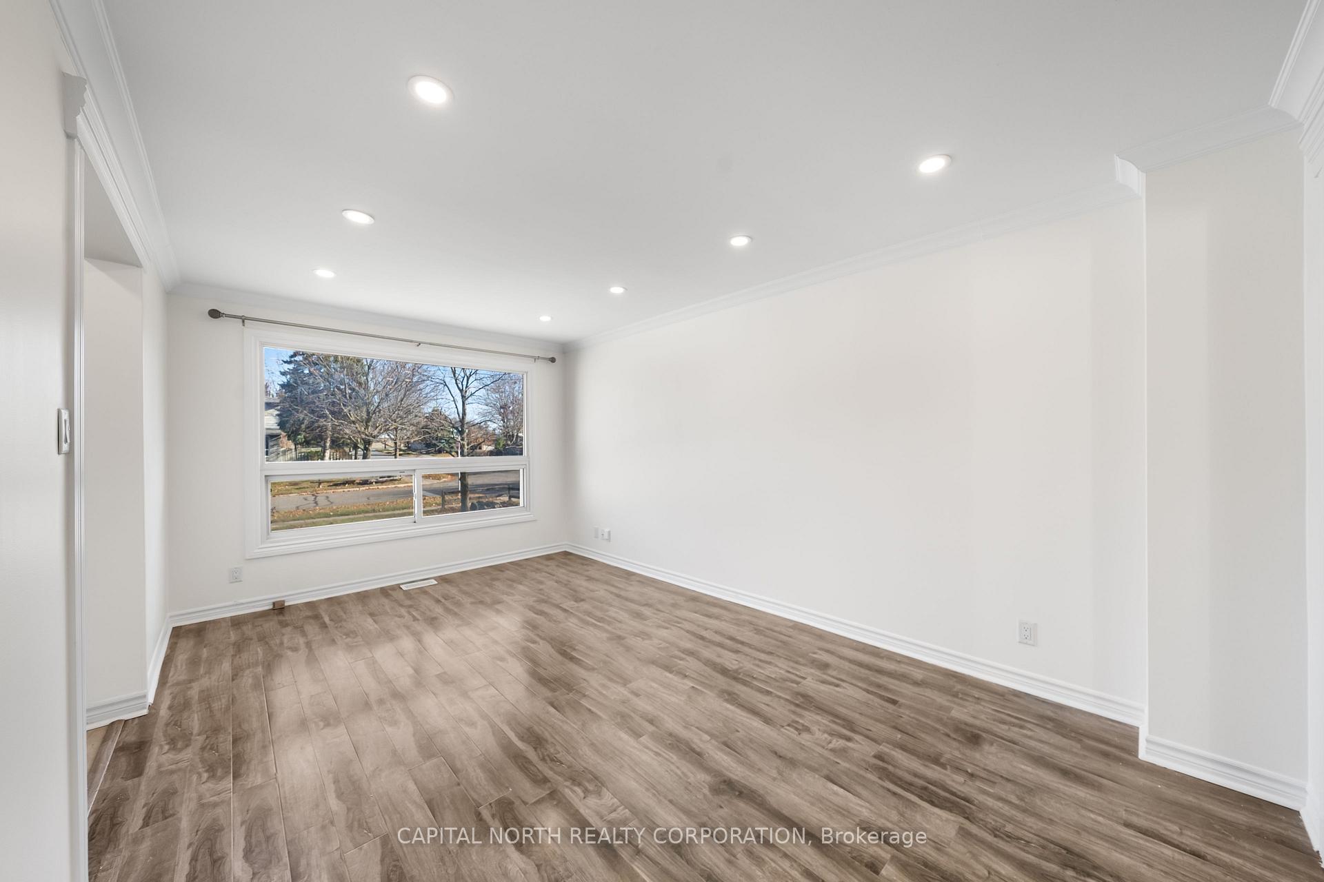 2 Windover Drive, Georgina — photo 4 of 5