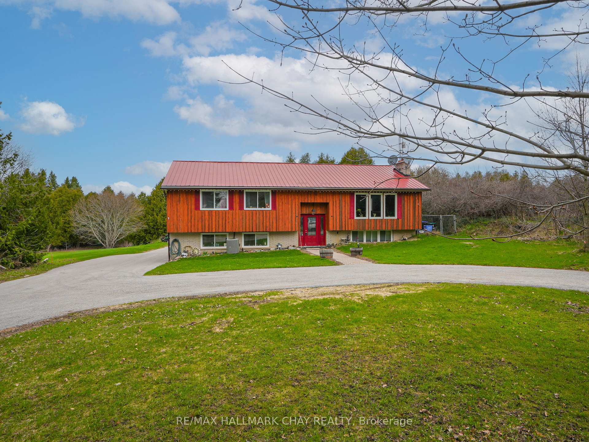 4684 10th Side Road, Essa, ON L0L 2N0