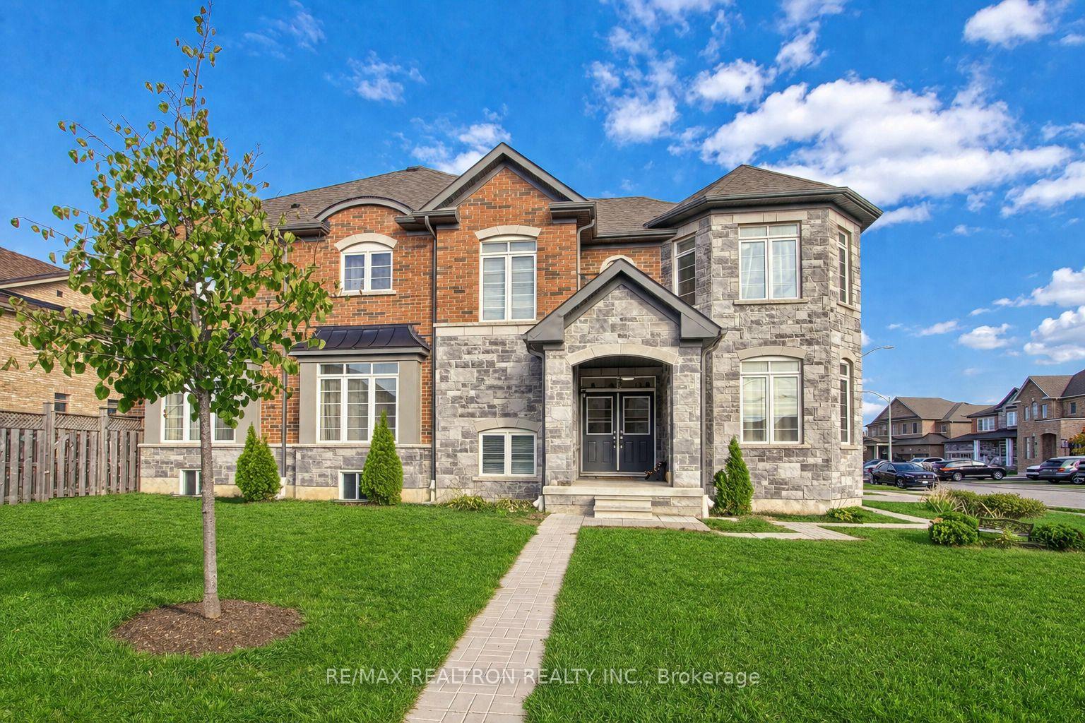2236 Lozenby Street, Innisfil — photo 2 of 5