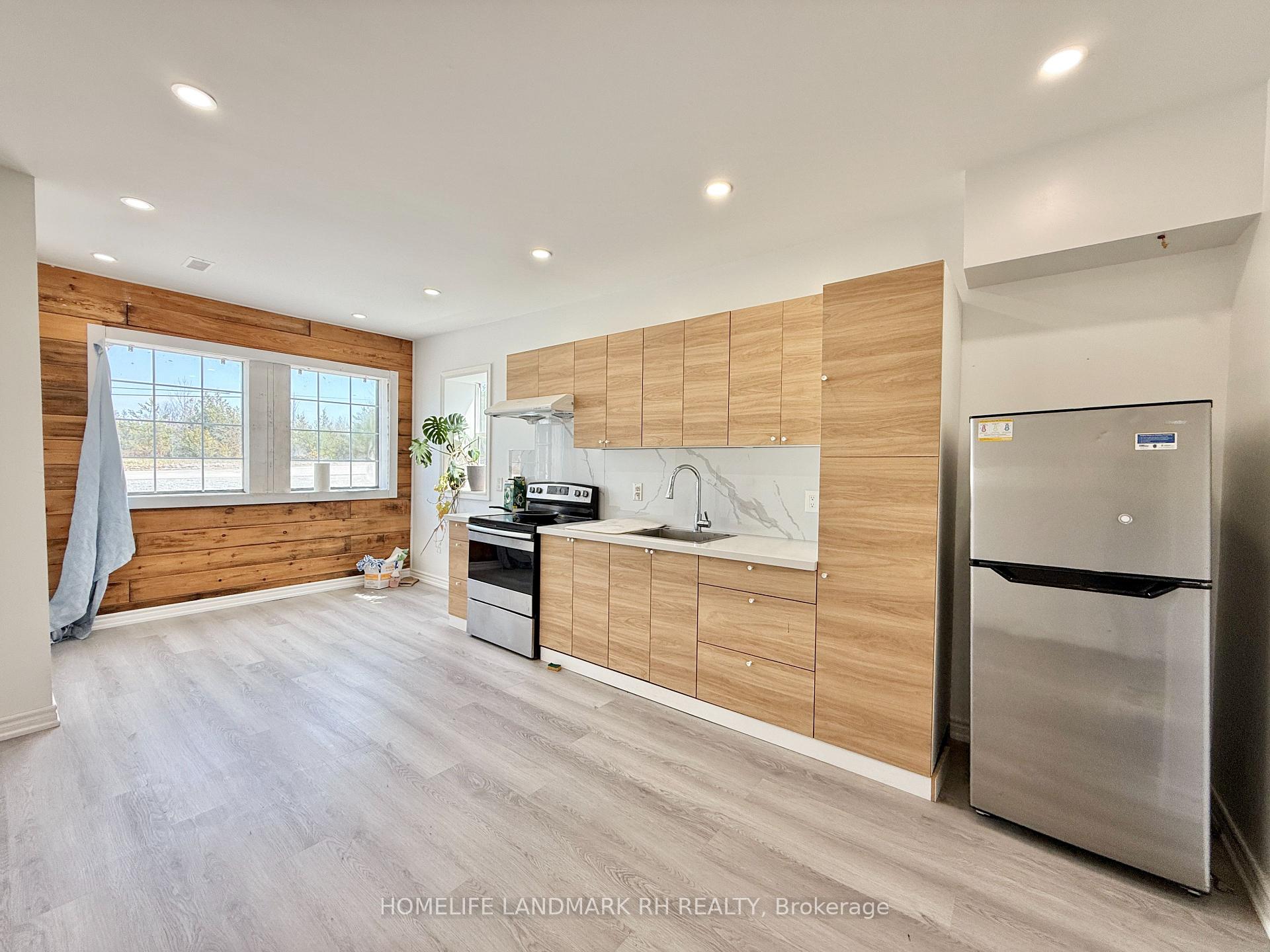 25066 Commodore Road 105, Brock — photo 2 of 5