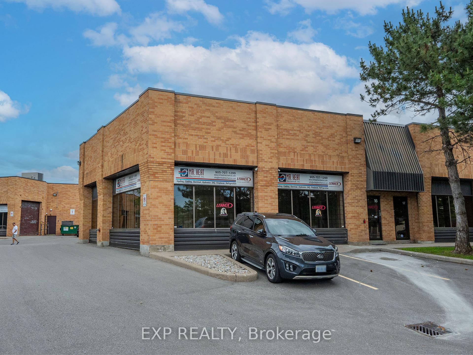 16 Sims Crescent 16, Richmond Hill, ON L4B 2P1