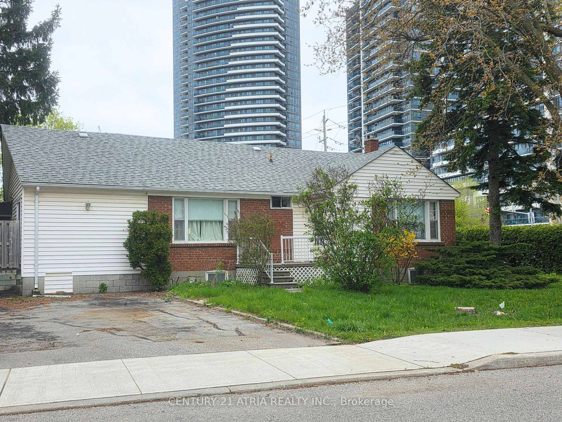 32 Meadowview Avenue, Markham, ON L3T 1K5