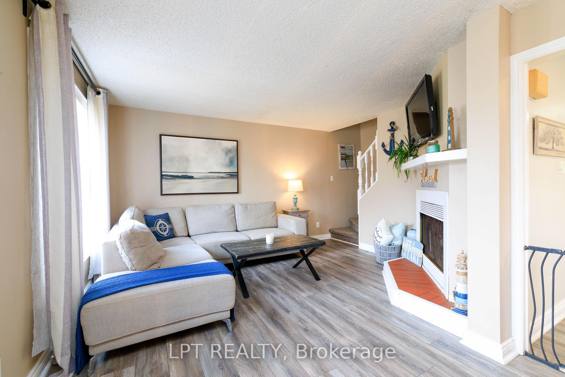 11 Hardwood Drive, Georgina — photo 5 of 5