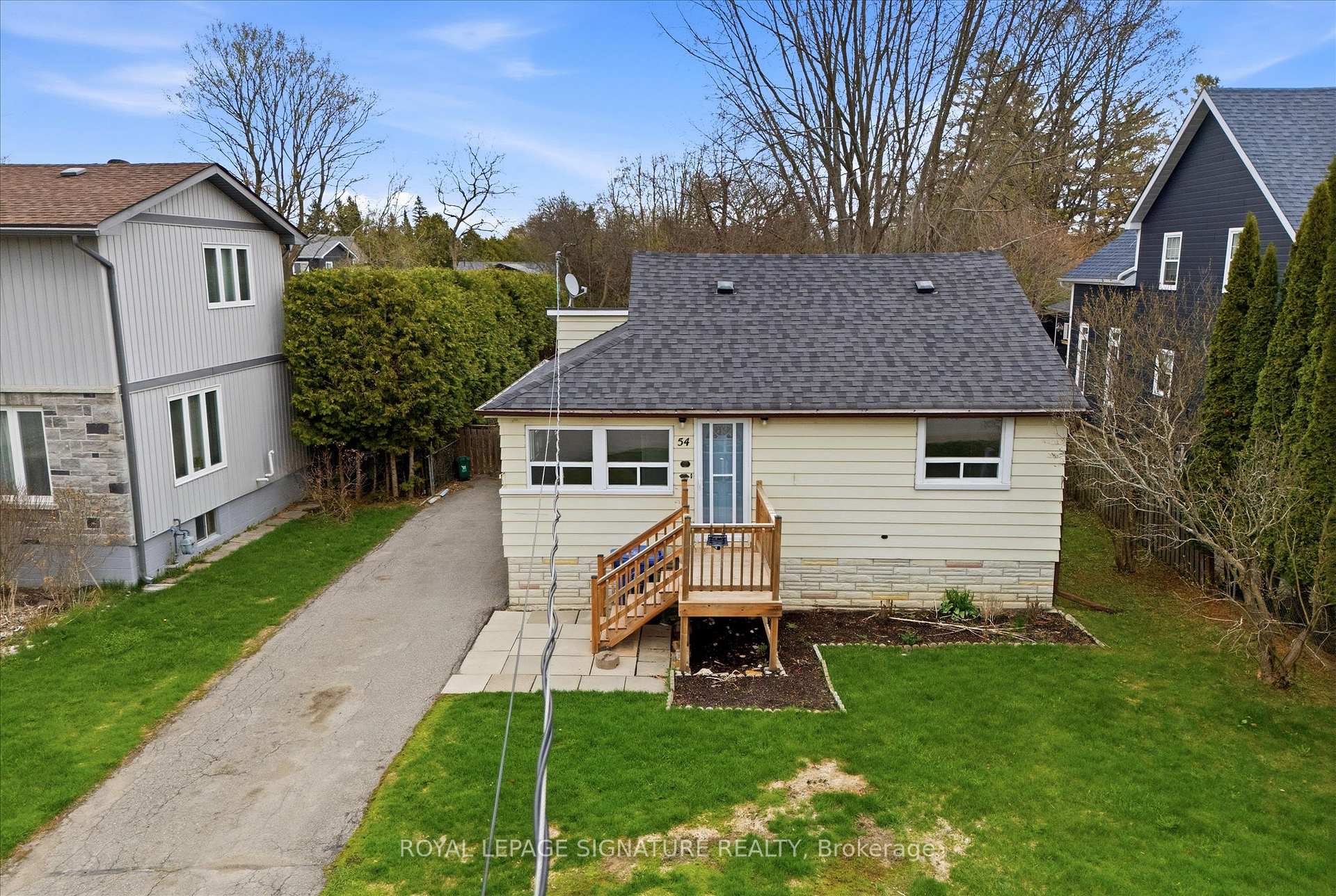 54 Farley Circle, Georgina, ON L0E 1S0 — Georgina, Ontario