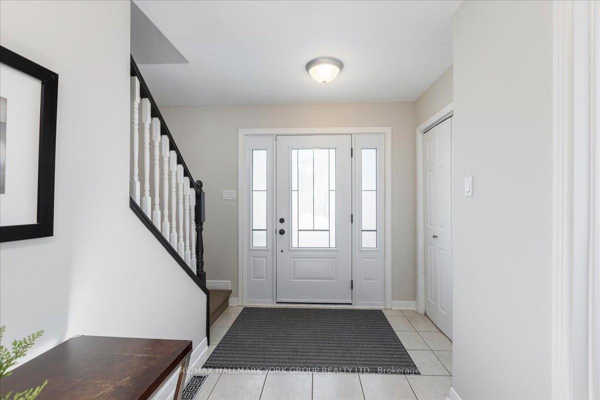 19 Silverstone Crescent, Georgina — photo 5 of 5