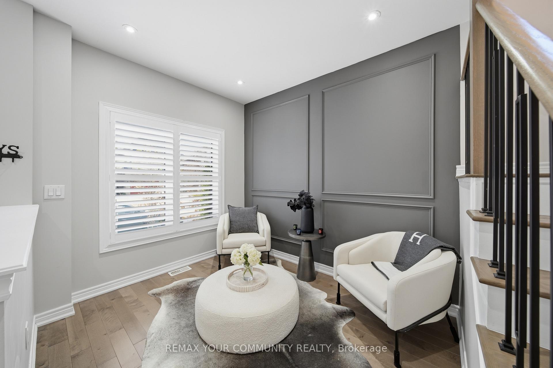 275 Sharon Creek Drive, East Gwillimbury — photo 3 of 5