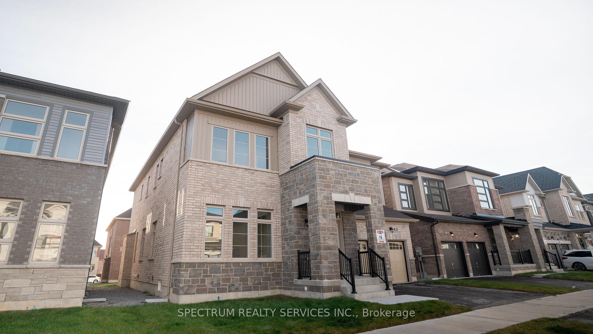 23 Lorrain Hand Crescent, Georgina — photo 3 of 5