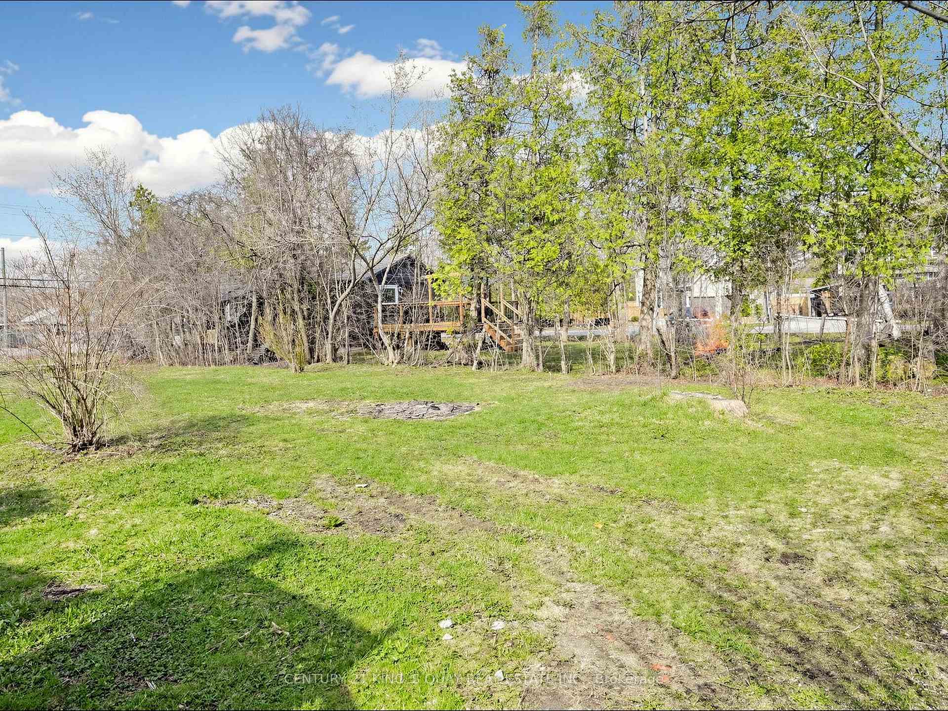 1975 Metro Road N, Georgina — photo 5 of 5