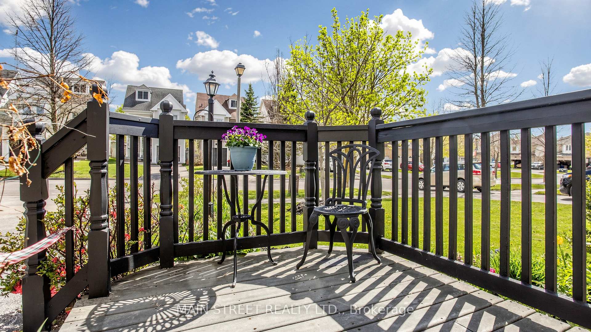 176 Mainprize Crescent, East Gwillimbury — photo 4 of 5