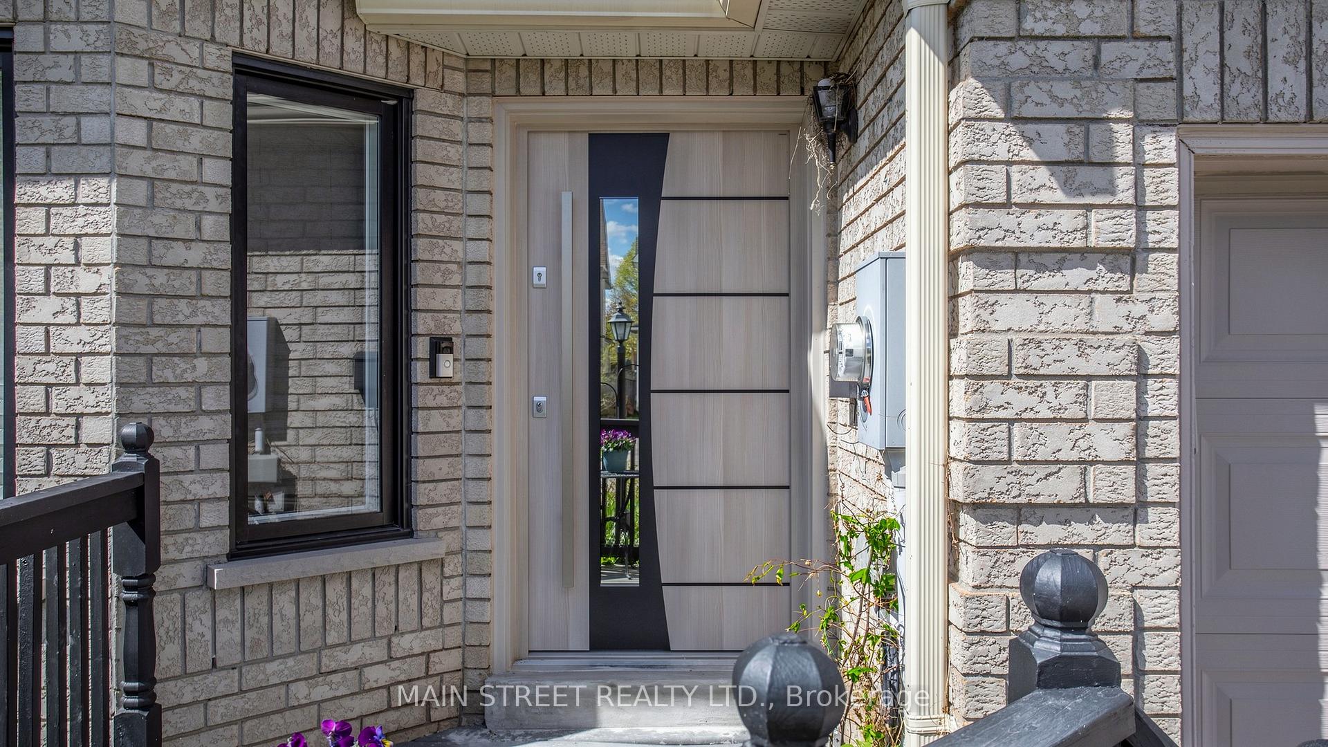 176 Mainprize Crescent, East Gwillimbury — photo 5 of 5