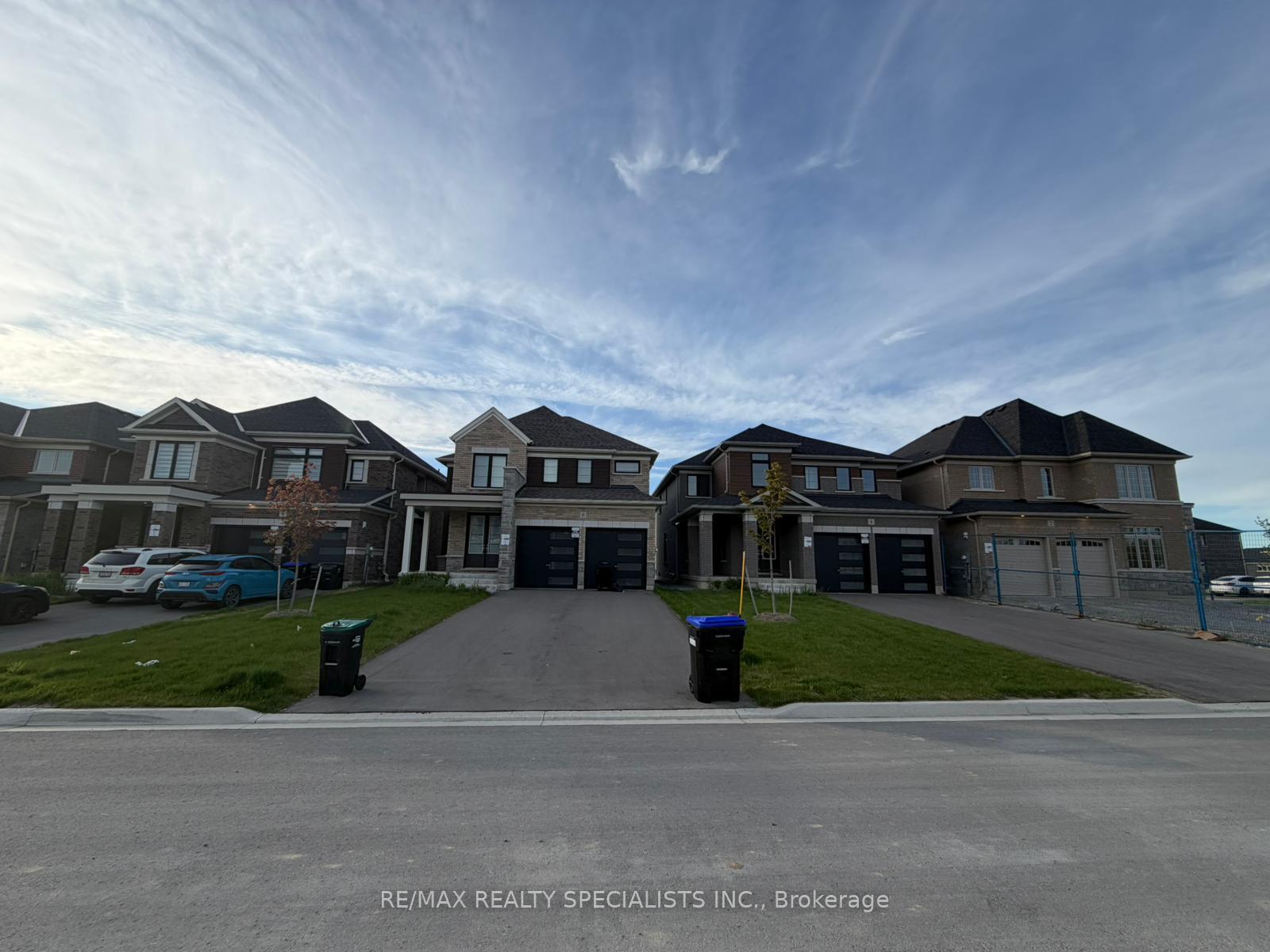 6 Bluebird Boulevard, Adjala-Tosorontio — photo 2 of 5