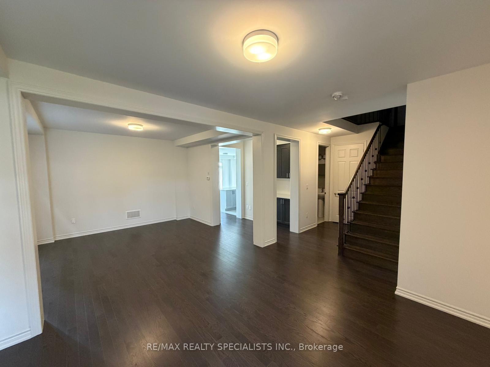 6 Bluebird Boulevard, Adjala-Tosorontio — photo 4 of 5