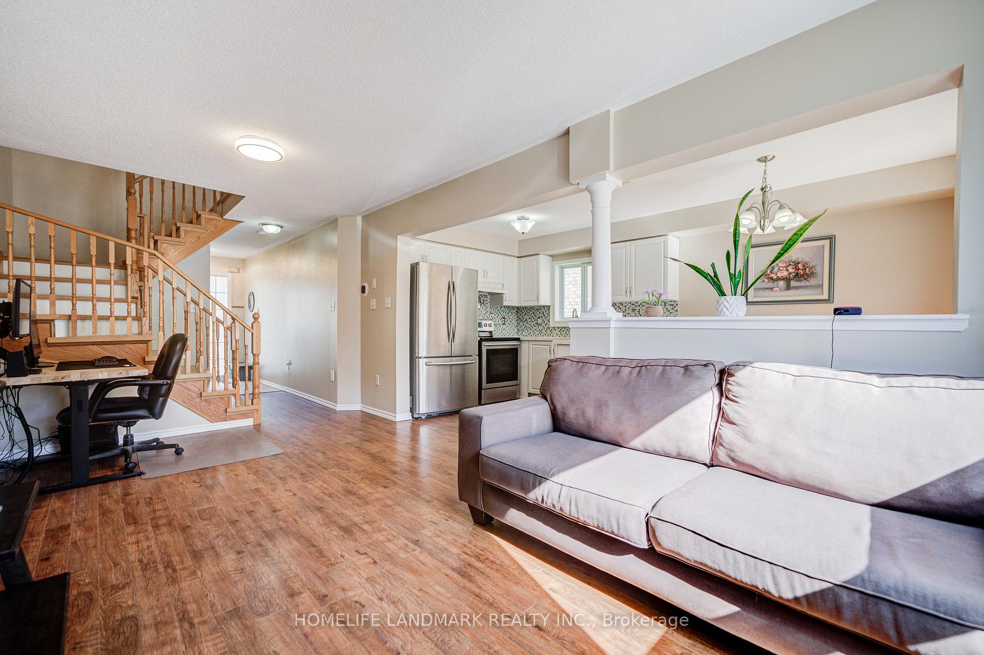 72 Margaret Graham Crescent, East Gwillimbury — photo 5 of 5