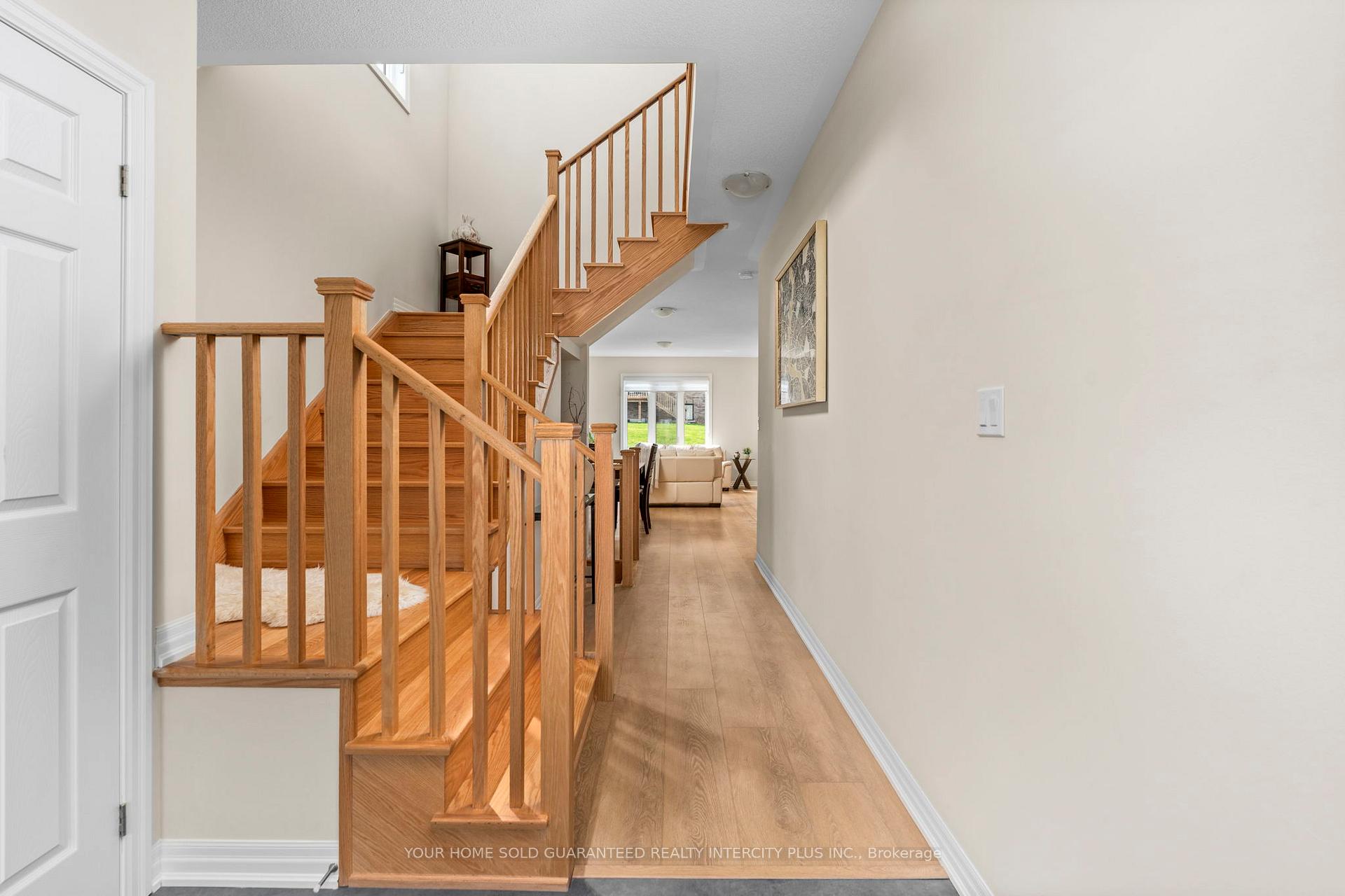 17 Stennett Drive, Georgina — photo 5 of 5