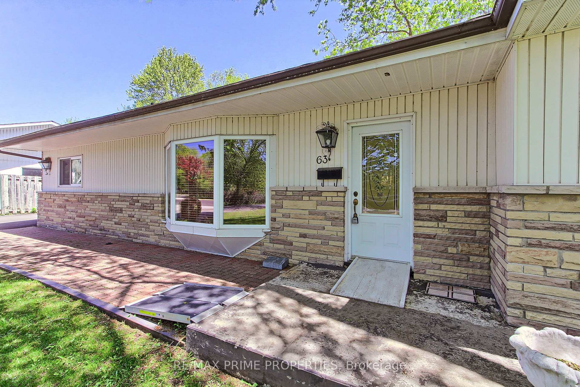 63 Ruta Crescent, Georgina — photo 4 of 5