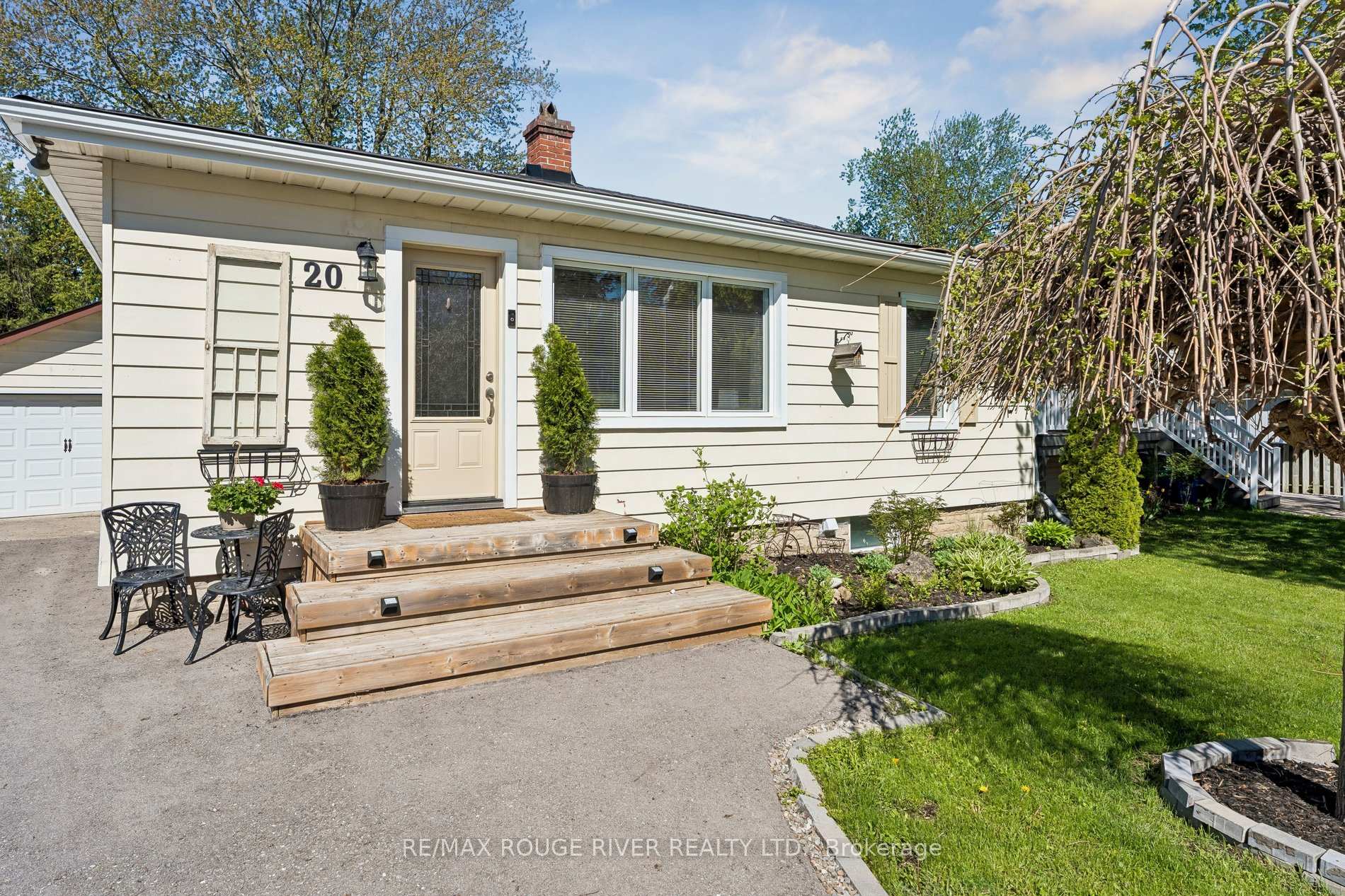 20 Lorne Street, Georgina — photo 3 of 5