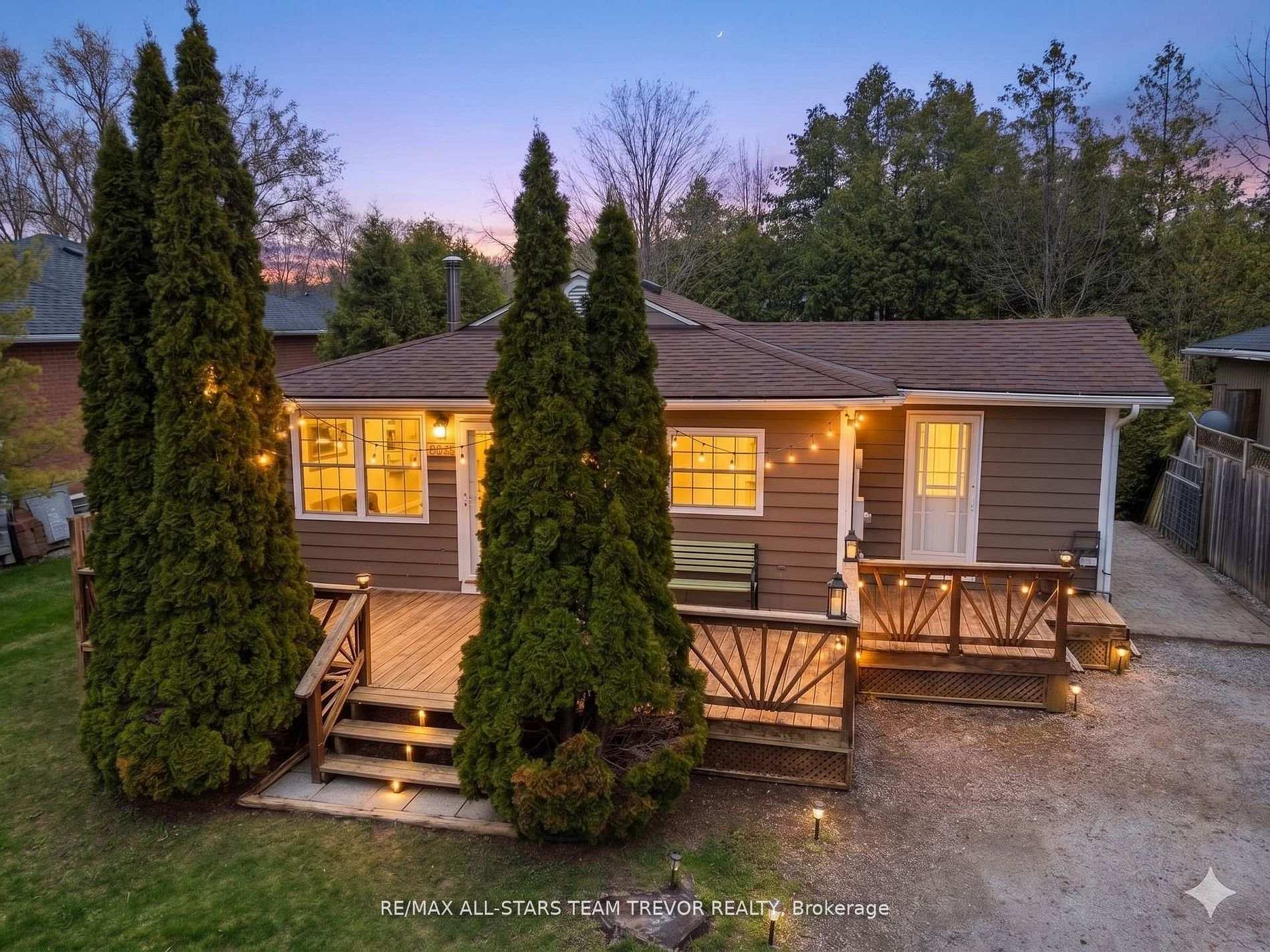 1007 Barton Avenue, Georgina, ON L4P 3E9 — Georgina, Ontario