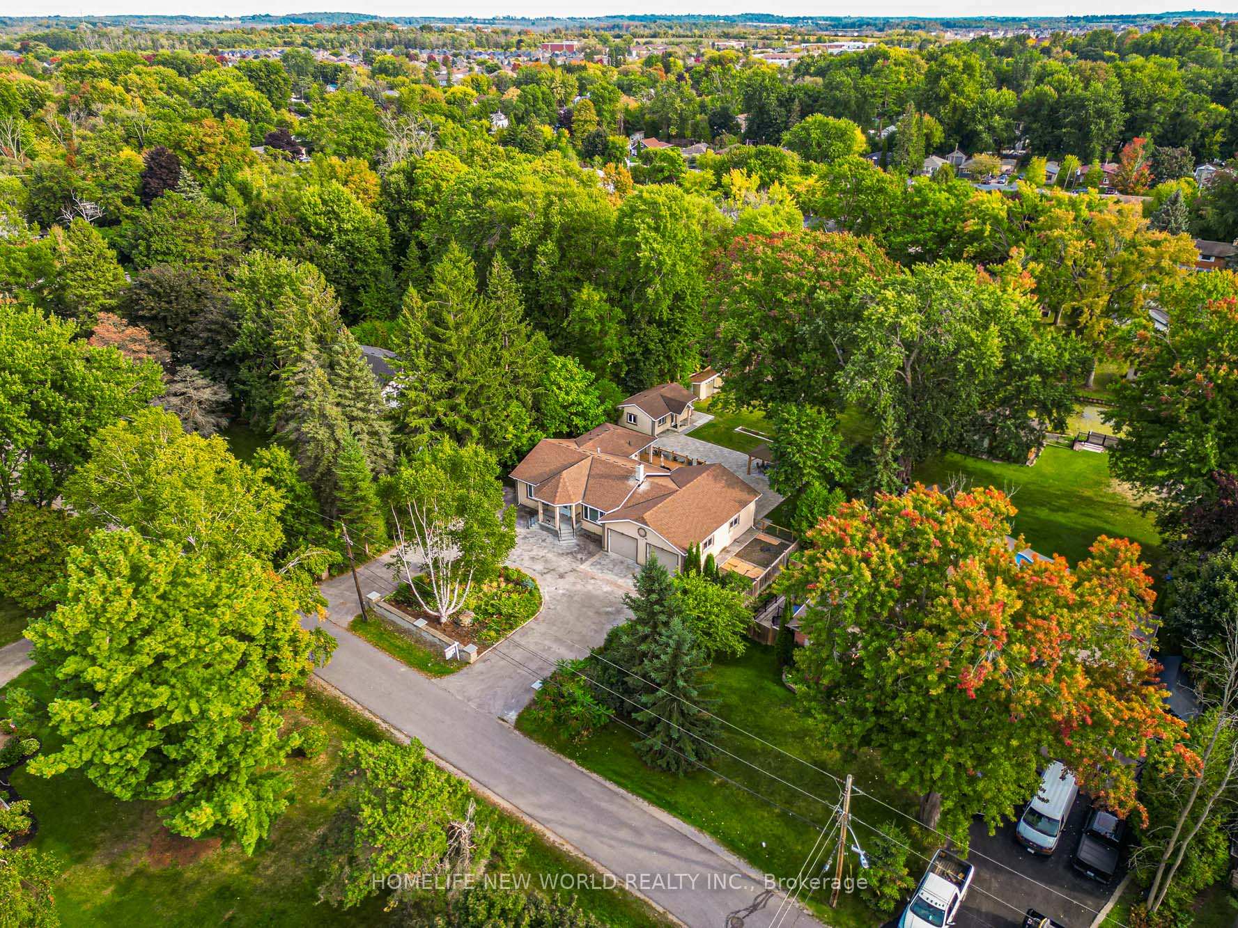 215 Willow Drive, Georgina, ON L4P 2R9 — Georgina, Ontario
