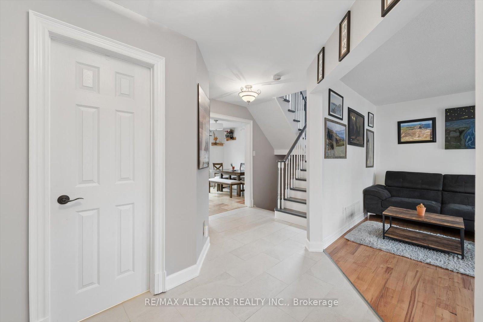 62 Reddenhurst Crescent, Georgina — photo 4 of 5