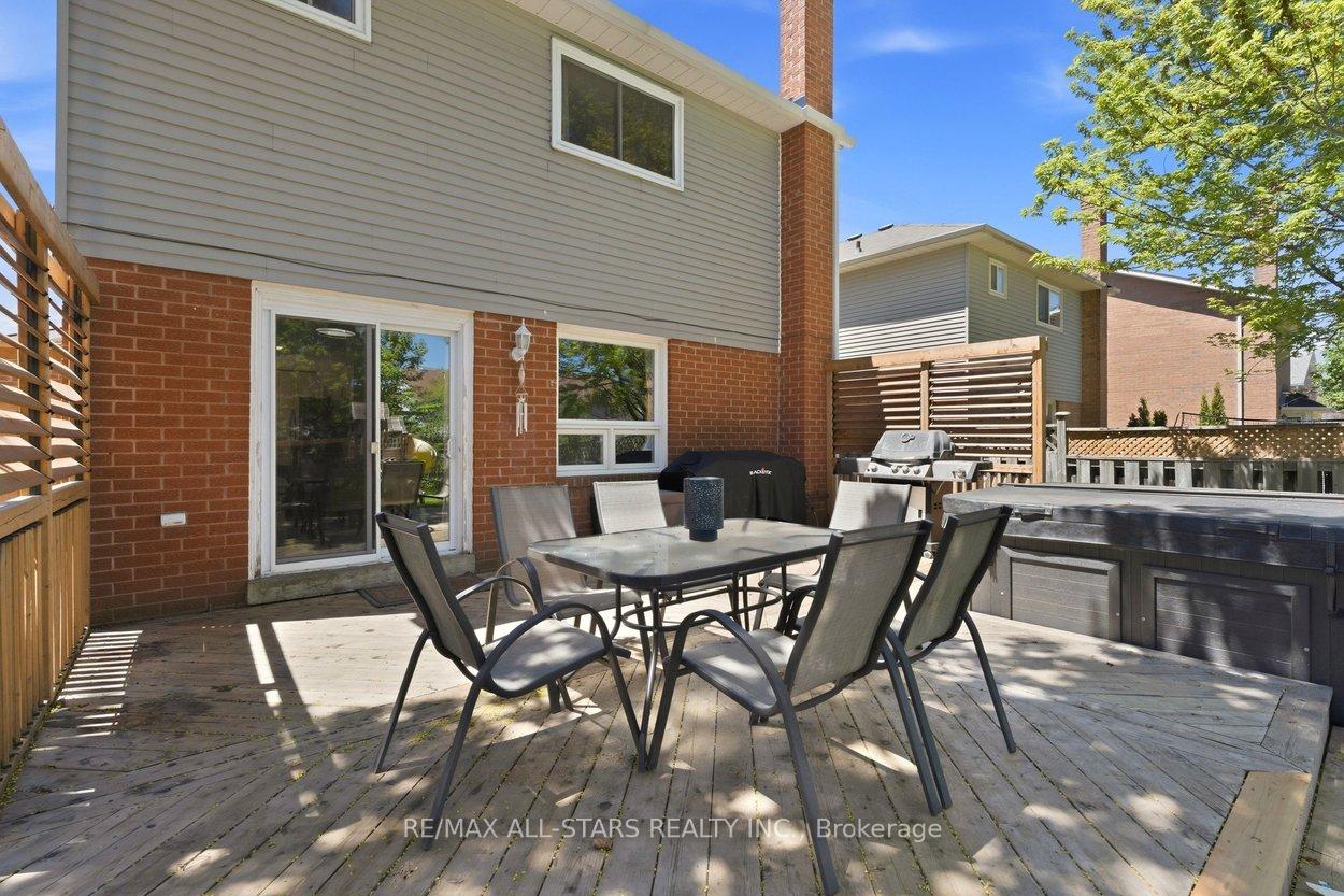 9 Tudor Place, Georgina — photo 5 of 5