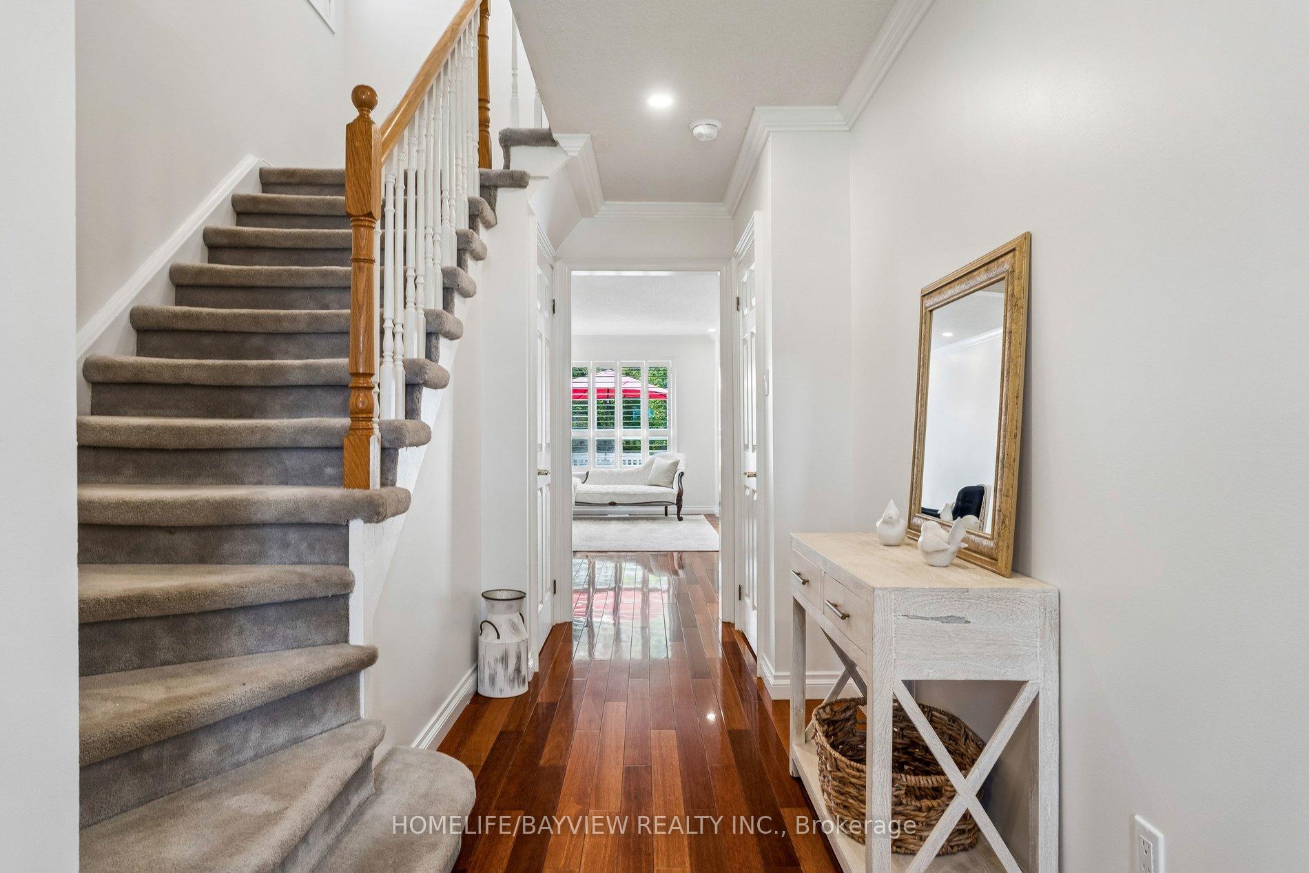 29 Oakridge Court, East Gwillimbury — photo 4 of 5
