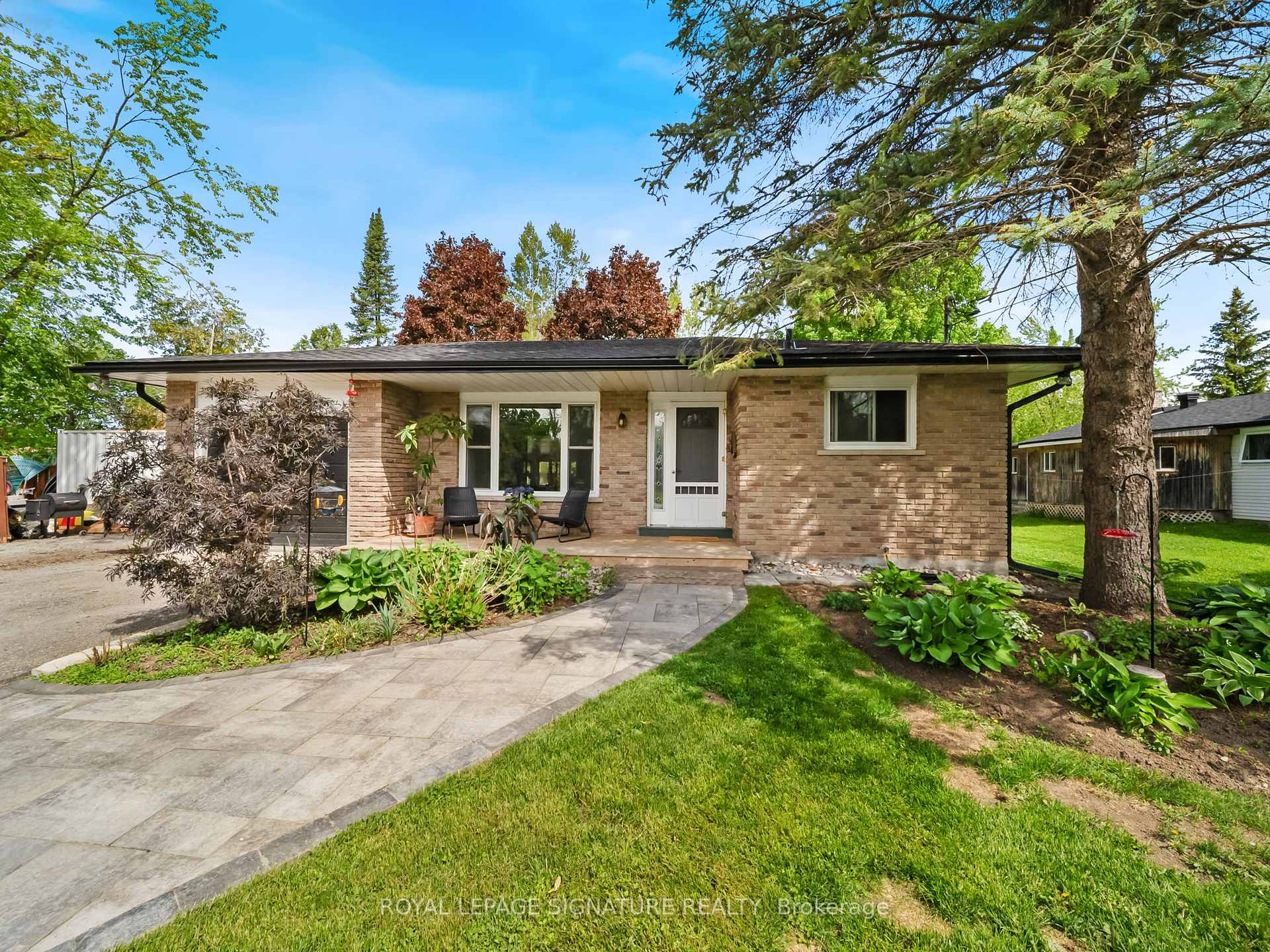 12 Easy Street, Georgina, ON L0E 1N0 — Georgina, Ontario