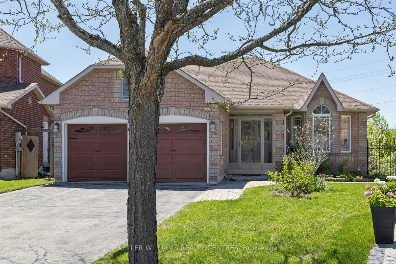 76 Kerfoot Crescent, Georgina — photo 3 of 5