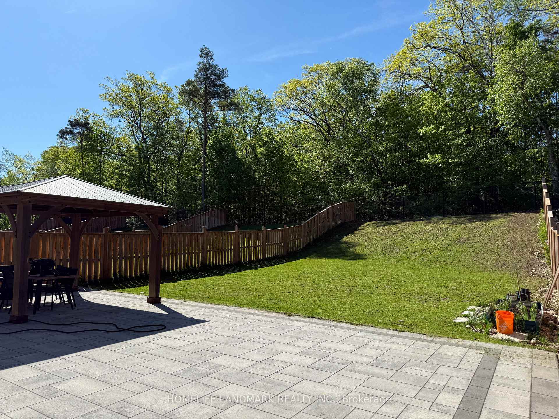 46 Forest Edge Crescent, East Gwillimbury — photo 2 of 5