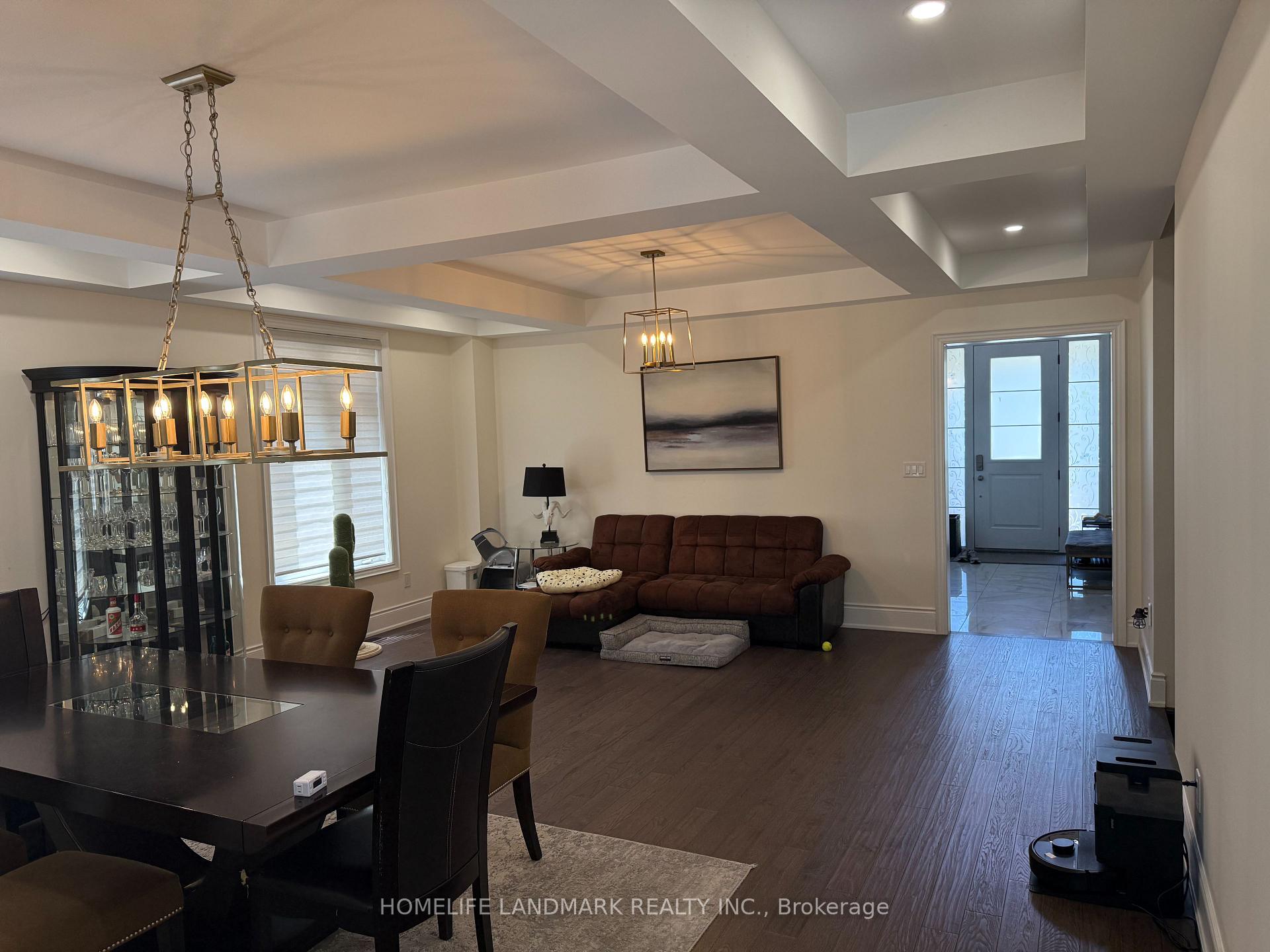 46 Forest Edge Crescent, East Gwillimbury — photo 4 of 5
